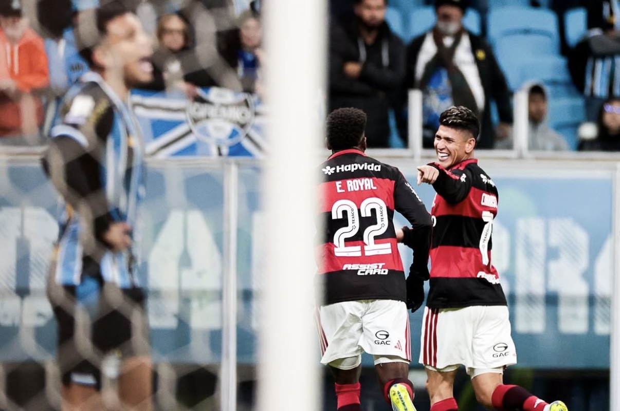 Flamengo Supera Grêmio e Diminui Diferença para o Palmeiras na Corrida pelo Brasileiro