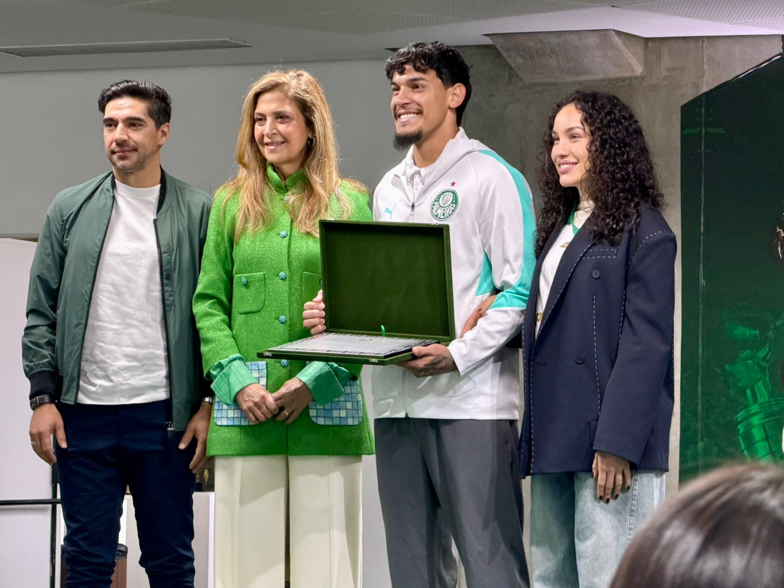Gustavo Gómez: A Lenda do Palmeiras Recebe Homenagem Por Seu Legado Vitorioso