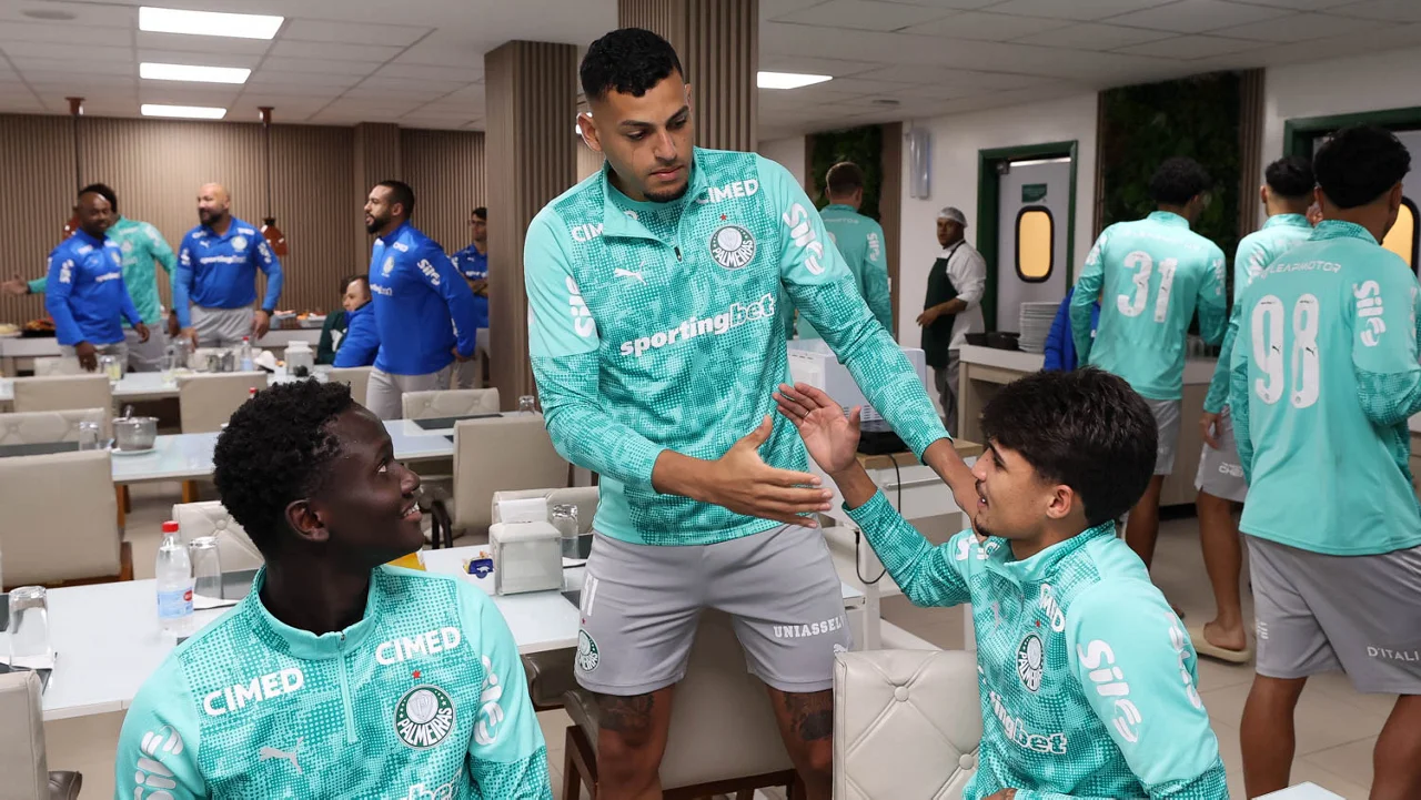 Kaique valoriza amadurecimento após empréstimo e celebra retorno ao Palmeiras: "Muito feliz"
