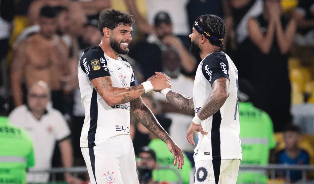 Yuri Albrto e Memphis