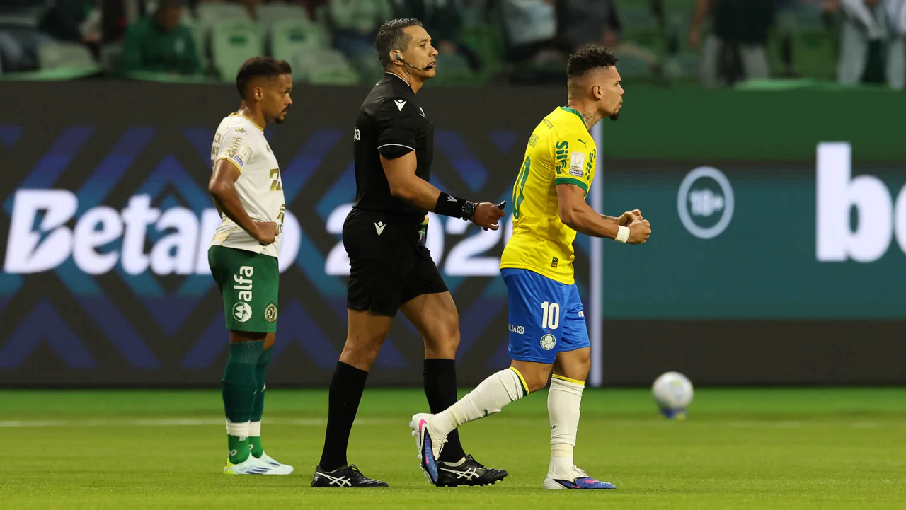 Relembre polêmicas de arbitragem envolvendo o Palmeiras em 2026