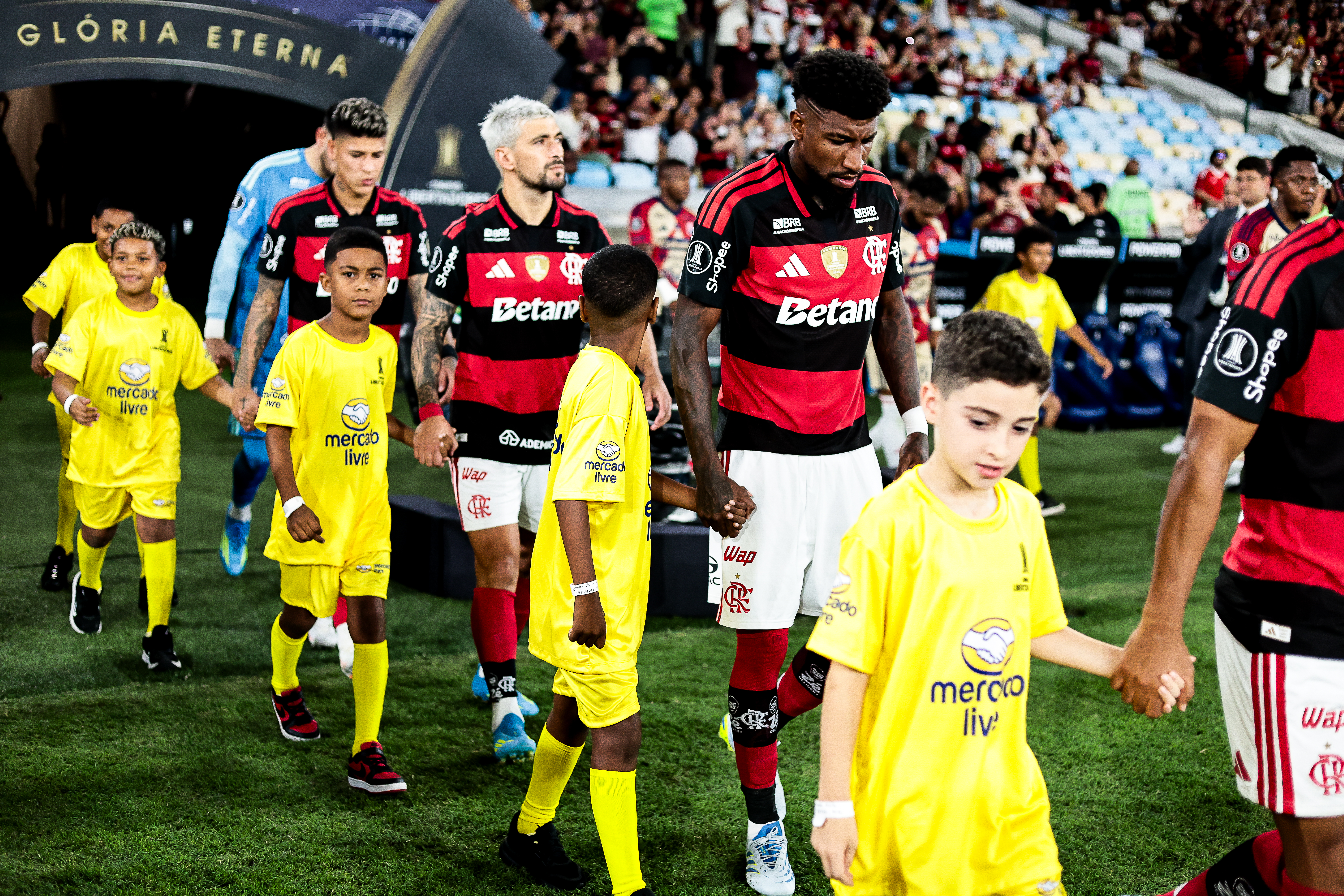Flamengo x Vitória pelo Brasileirão: veja prováveis escalações e onde assistir