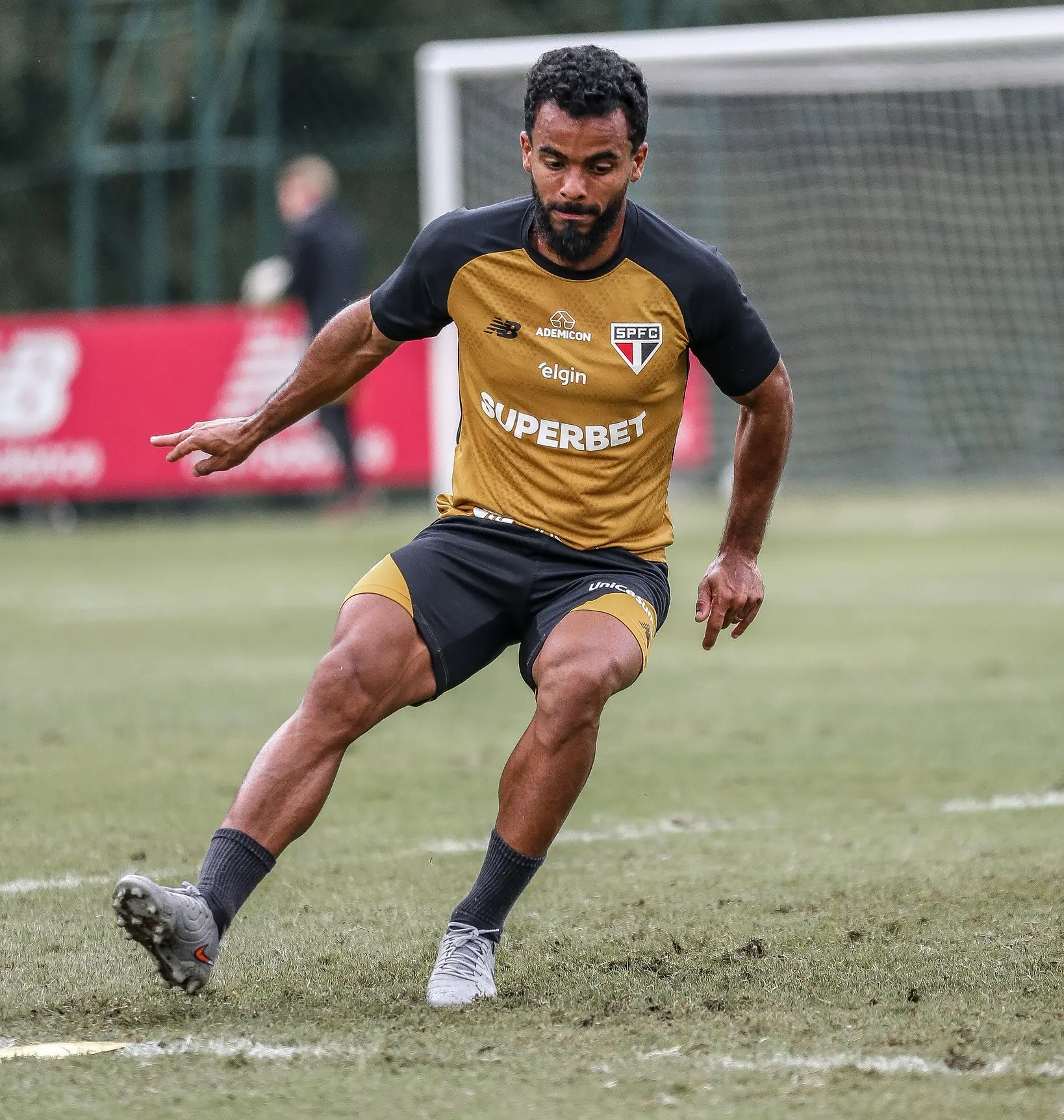 São Paulo treina em dois períodos e dá sequência à intertemporada