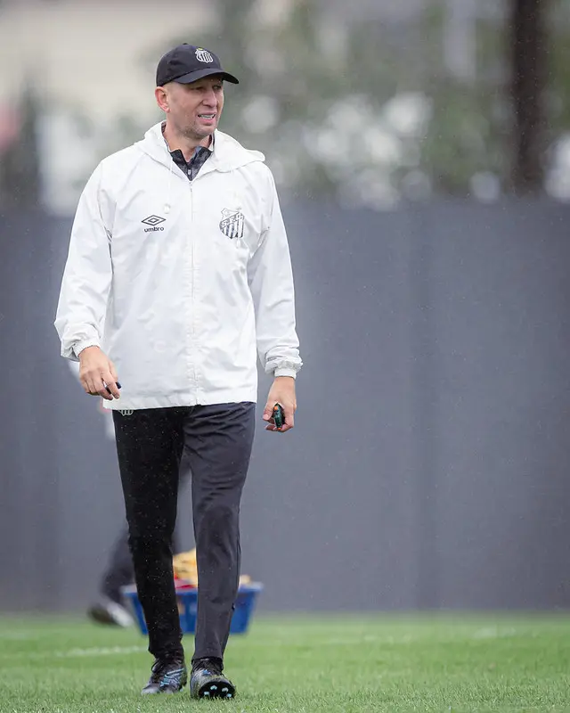 Entenda o planejamento do Santos na intertemporada para tentar reduzir lesões até o fim do ano