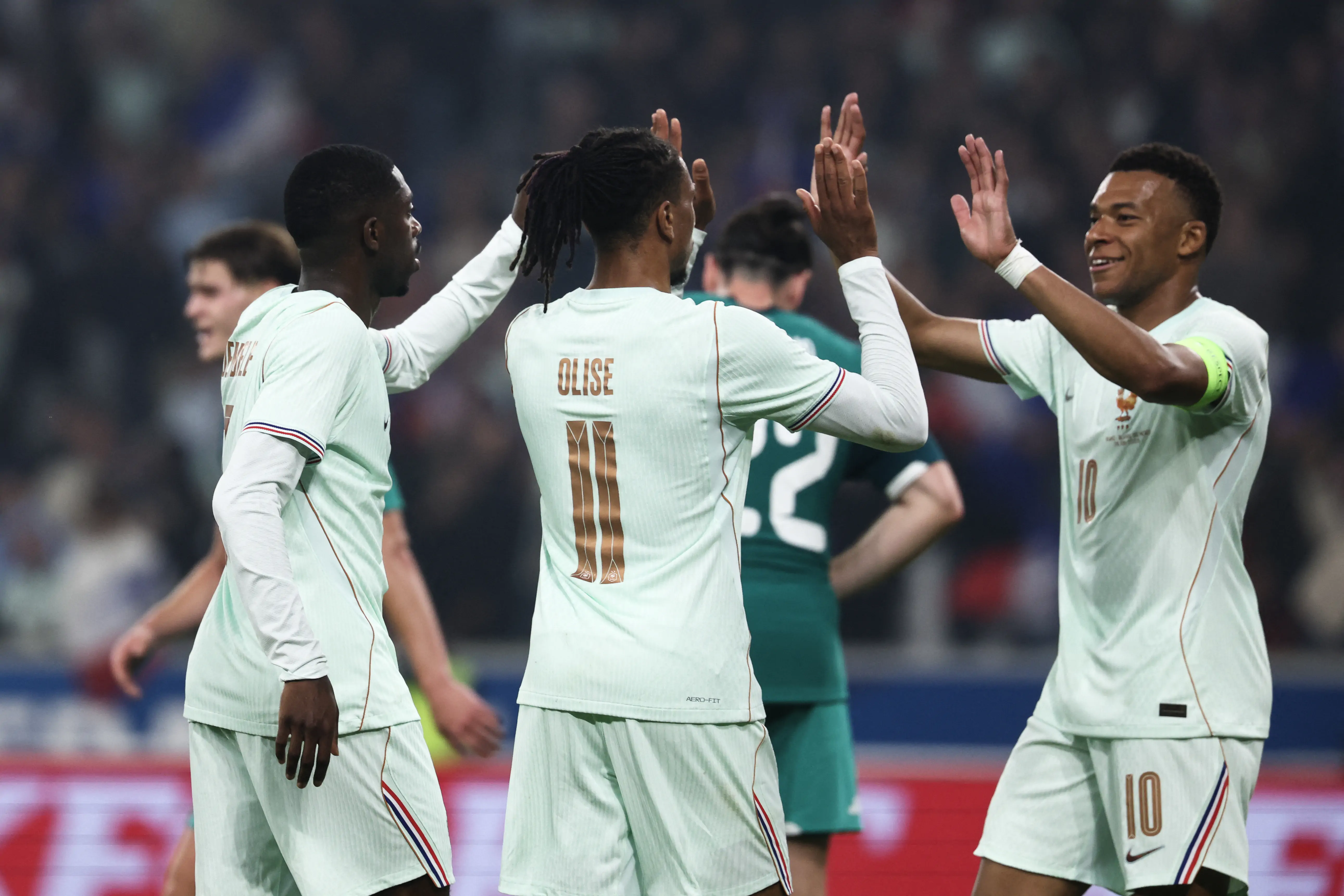 França e seu trio mágico entram em cena na estreia pela Copa do Mundo