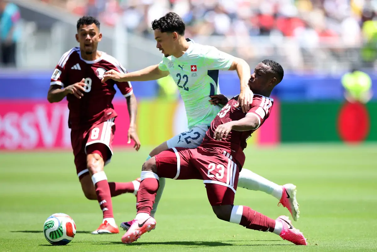 Suíça cede empate ao Catar no final em estreia e embola grupo na Copa