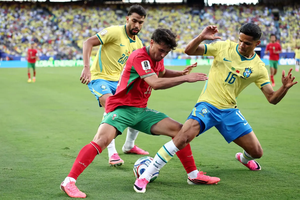 Brasil repete roteiro raro em estreias de Copa e reacende retrospecto incômodo