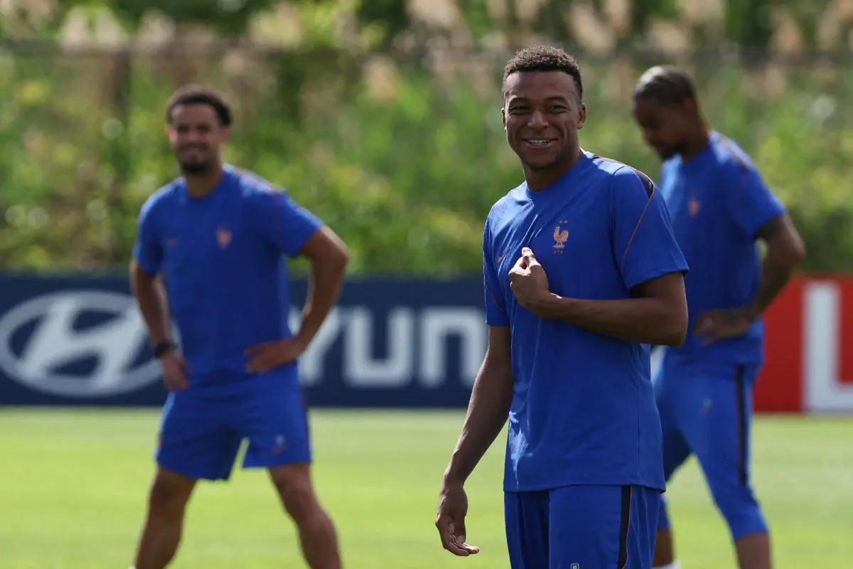 Mbappé chega à Copa do Mundo com contas pendentes e recordes no horizonte