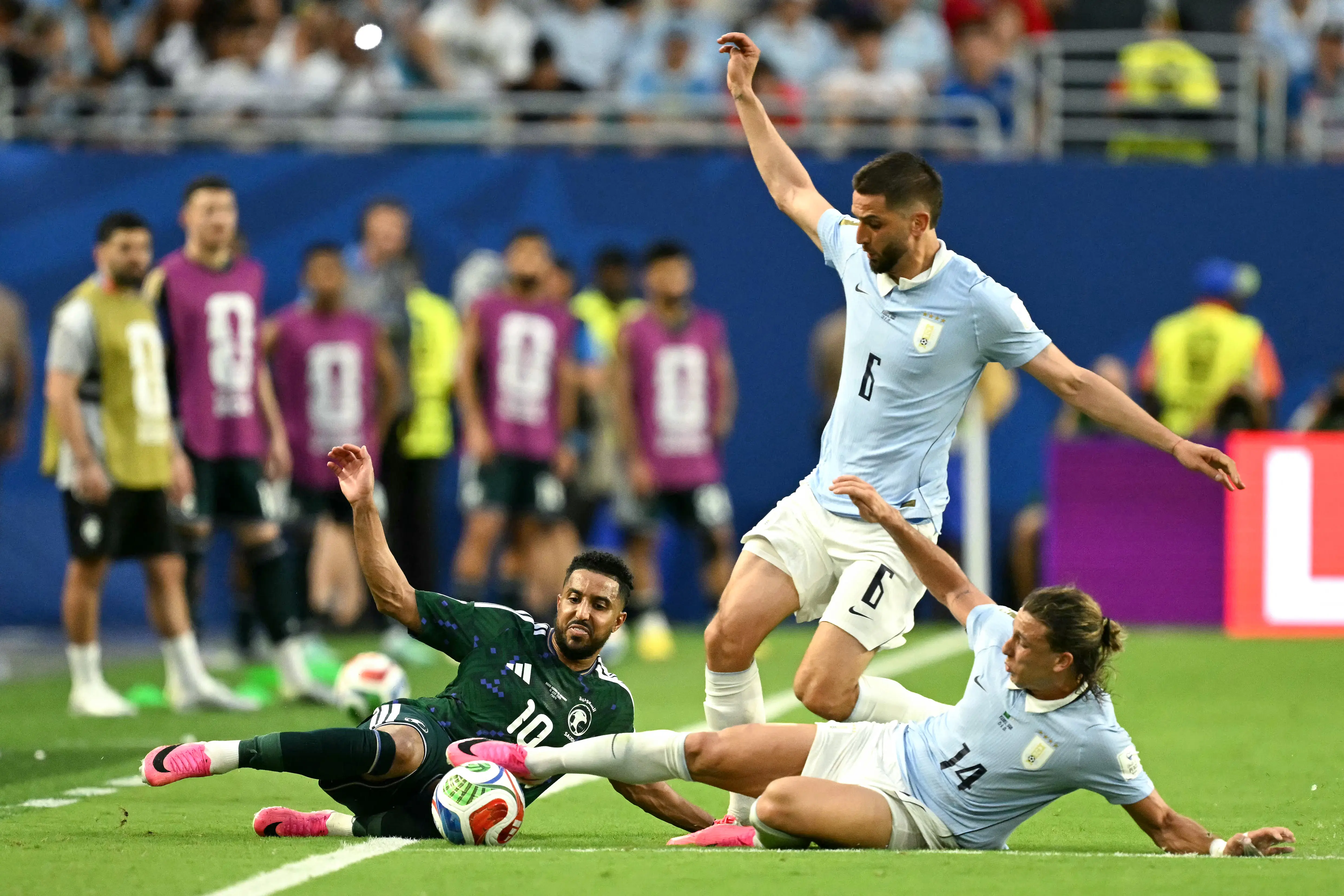 Uruguai precisará ter paciência contra uma seleção de Cabo Verde 'muito física', diz Bentancur