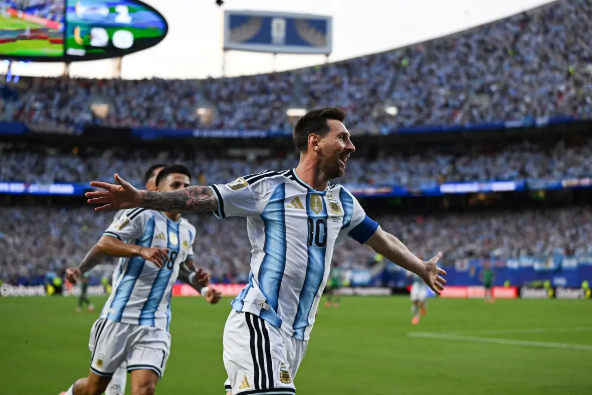 Messi disputa sexta Copa e iguala Klose como maior artilheiro do Mundial