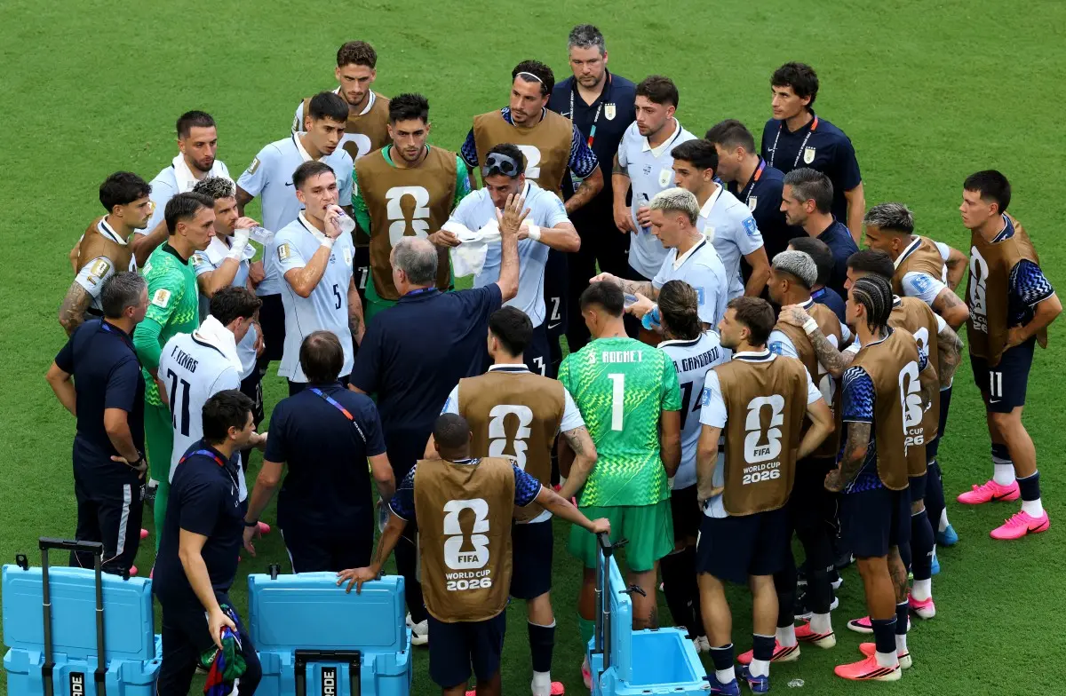 Jogadores do Uruguai pedem mudanças contra a Espanha, e Bielsa rebate