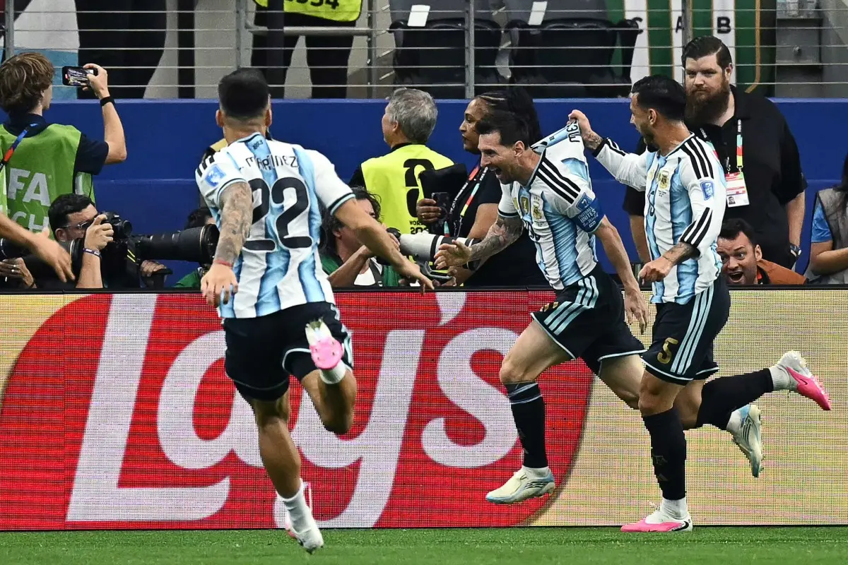 "Vou levar esse momento para sempre": jornalista argentino fala sobre comemoração com Messi