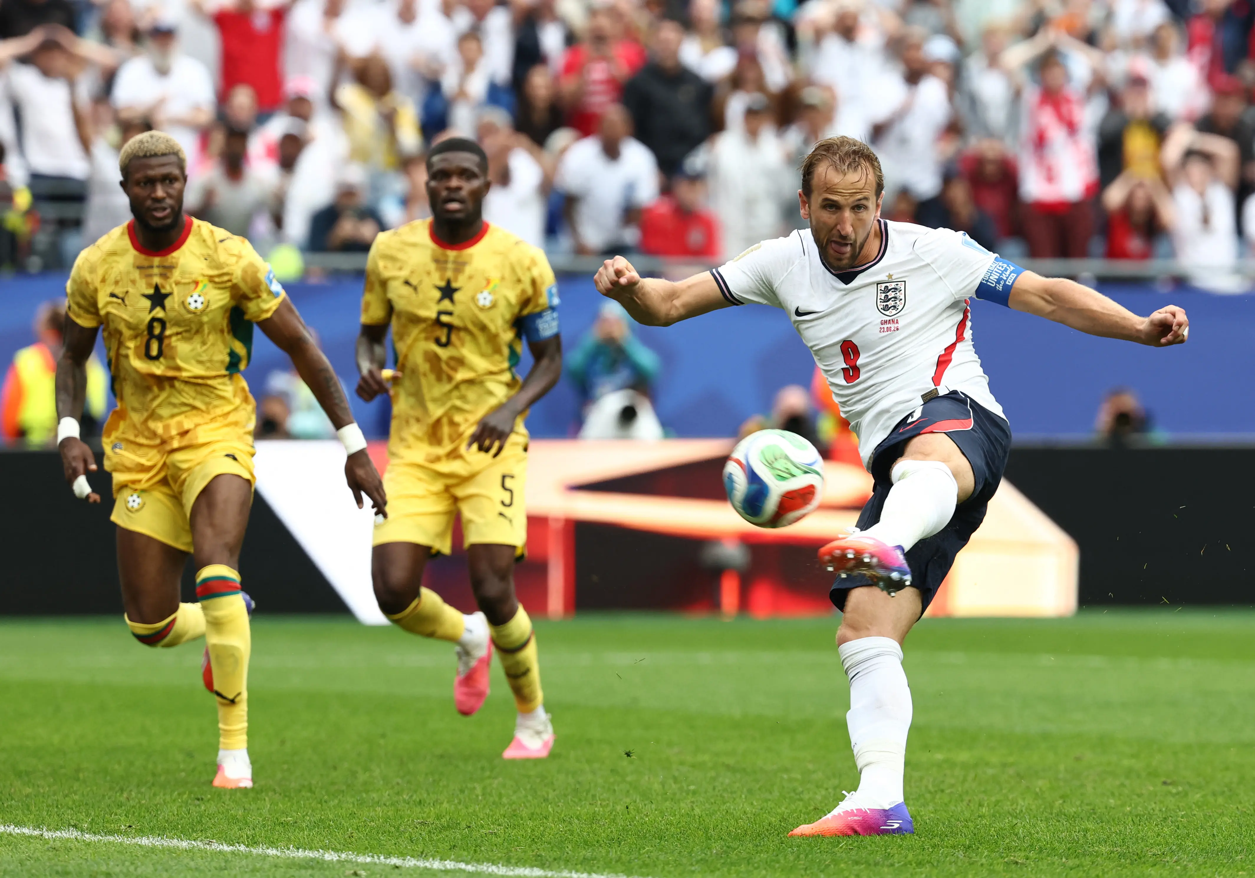 Kane perde chance incrível em empate da Inglaterra na Copa; veja galeria de fotos