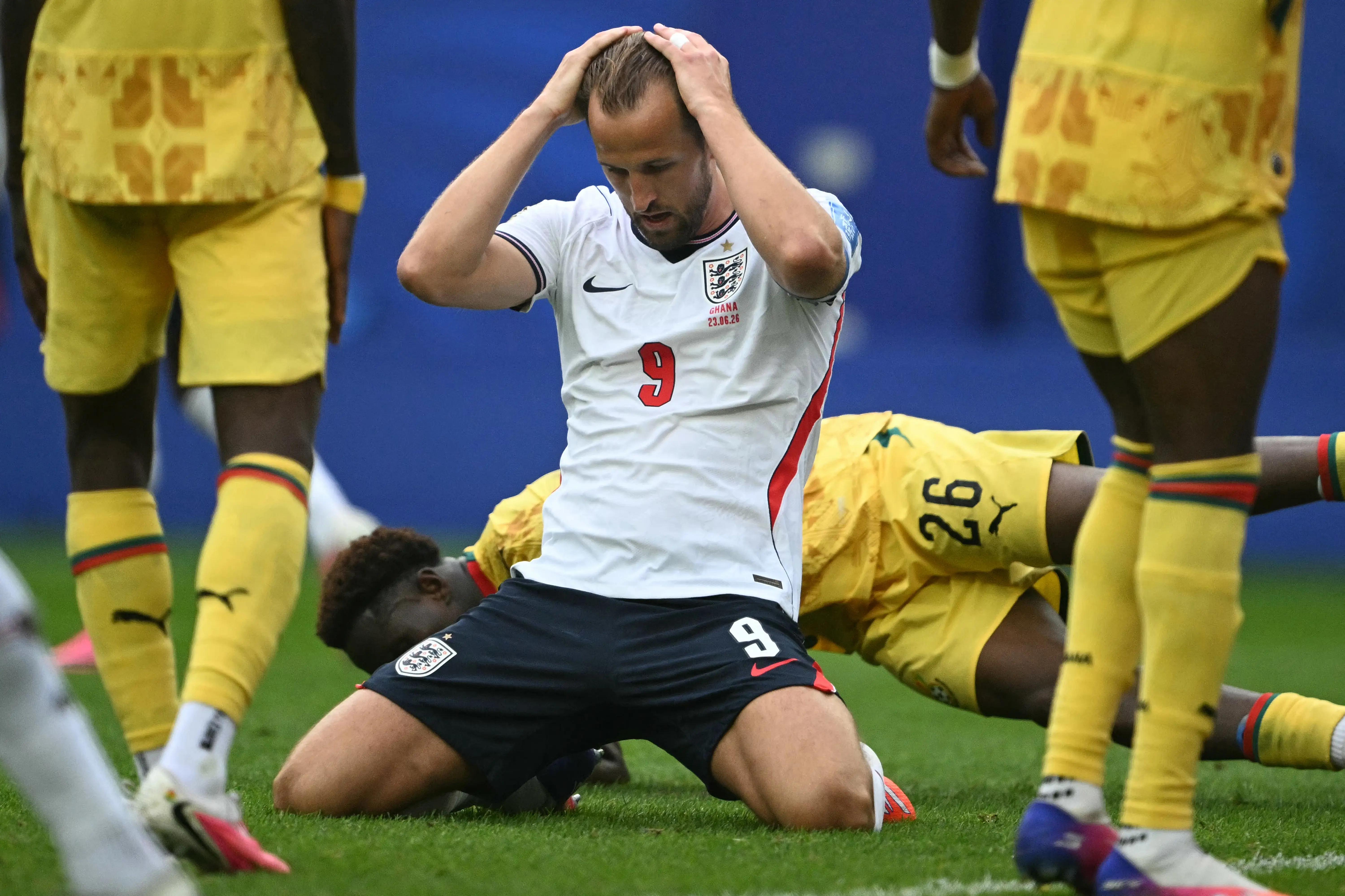 Kane perde gol, Inglaterra só empata com Gana e adia classificação na Copa