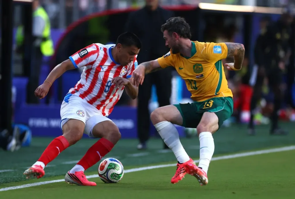 Austr&aacute;lia empata com Paraguai, garante classifica&ccedil;&atilde;o e deixa rival na espera