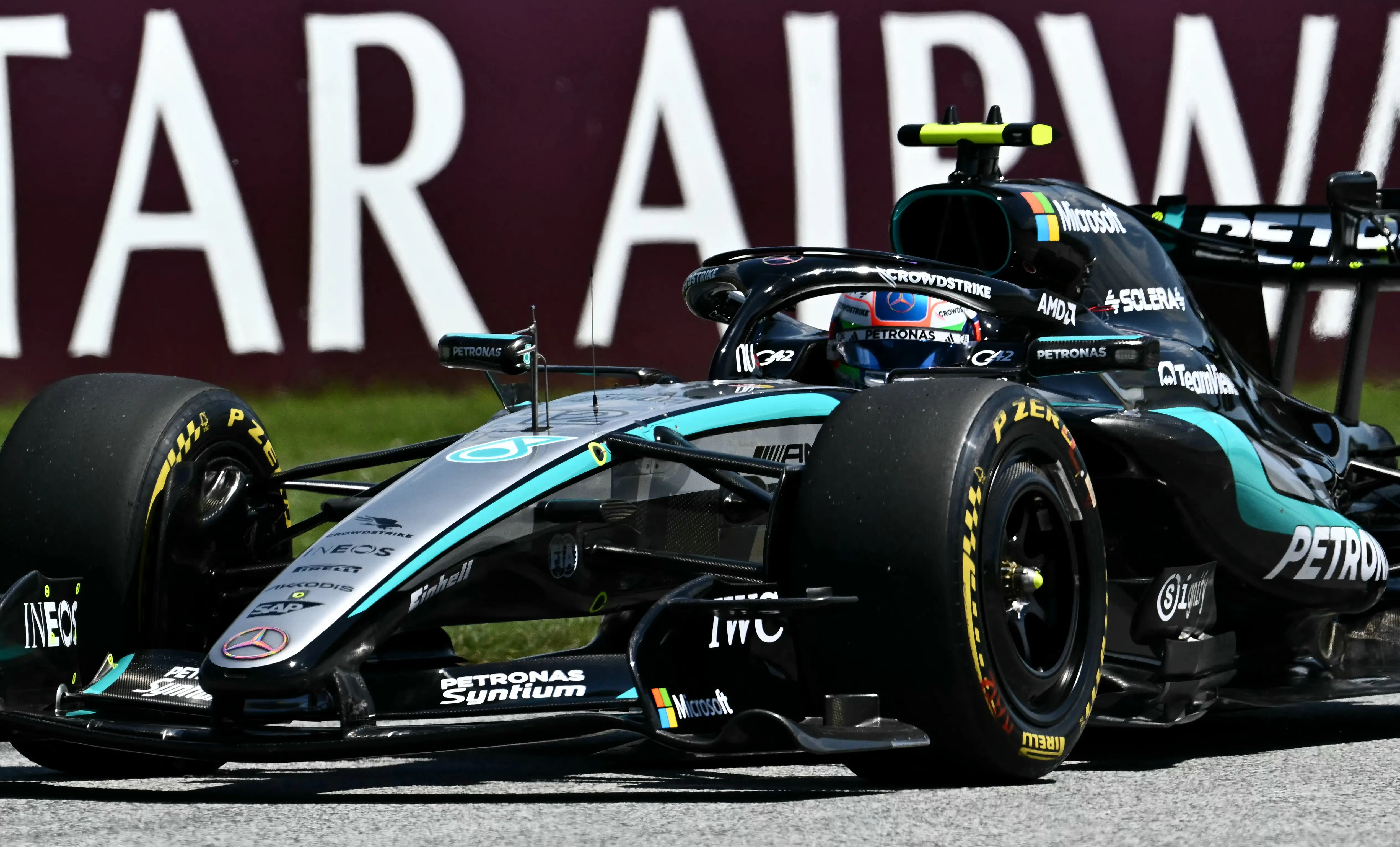 Dupla da Mercedes domina o primeiro treino livre do GP na Áustria