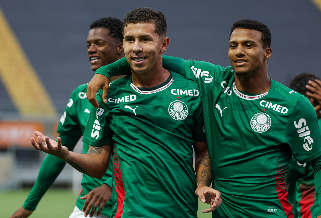 Palmeiras bate Atlético-MG em jogo de sete gols e segue 100% no Brasileirão sub-17