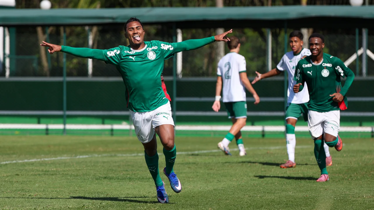 Sub-20 do Palmeiras goleia Guarani e segue 100% no Paulista; Sub-15 e 17 vencem Suzano