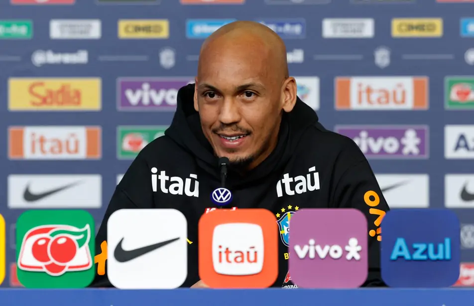 Fabinho tem confiança na Seleção na Copa e aponta evolução após ida à Arábia Saudita