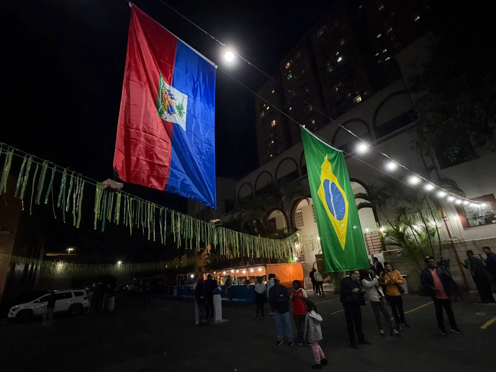 O Haiti é aqui! Longe de casa, haitianos aplacam saudade com torcida pelo país em São Paulo