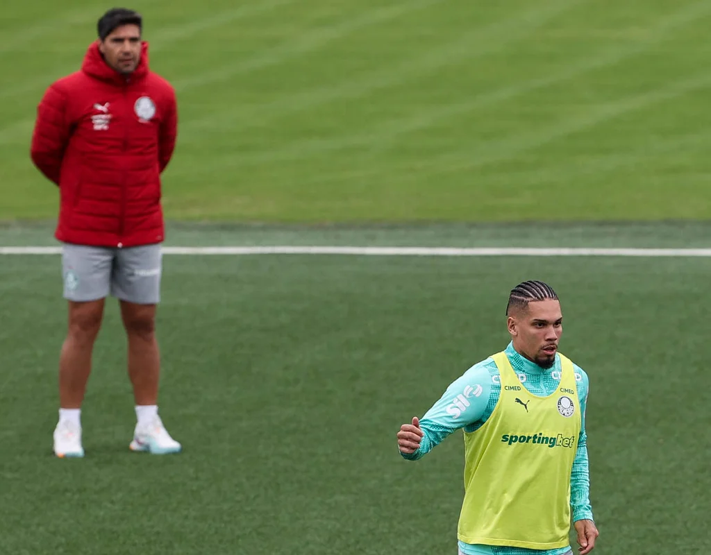 Palmeiras acumula desfalques para retomada do Brasileiro, e Abel busca soluções
