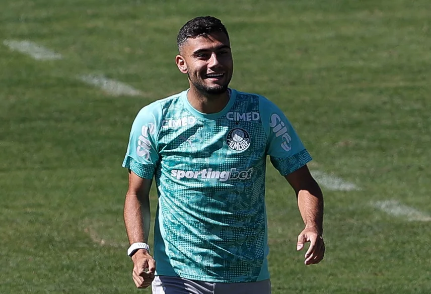 Andreas Pereira destaca ansiedade por retorno e valoriza intertemporada do Palmeiras