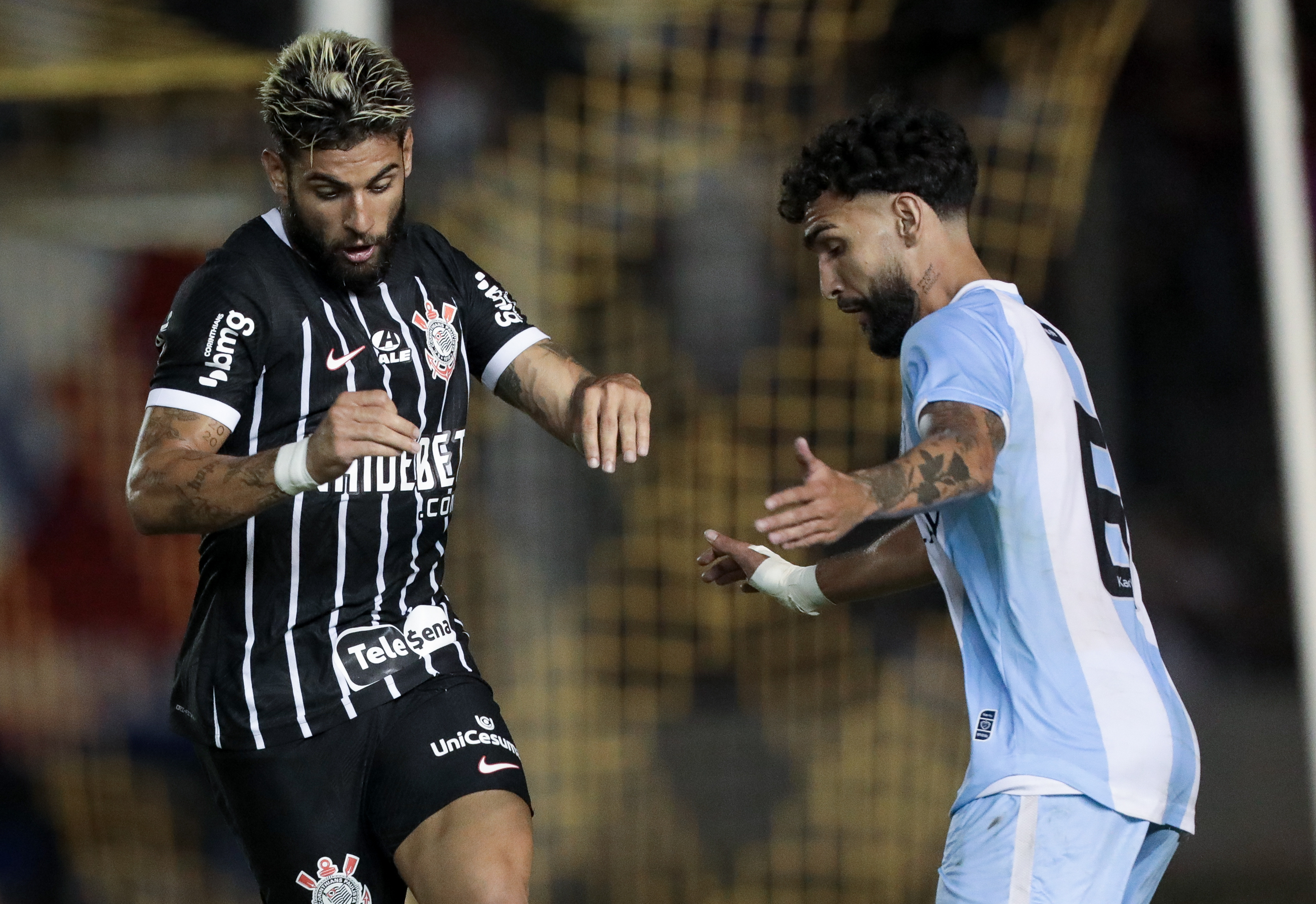 Corinthians volta a jogar em Cascavel após dois anos; relembre