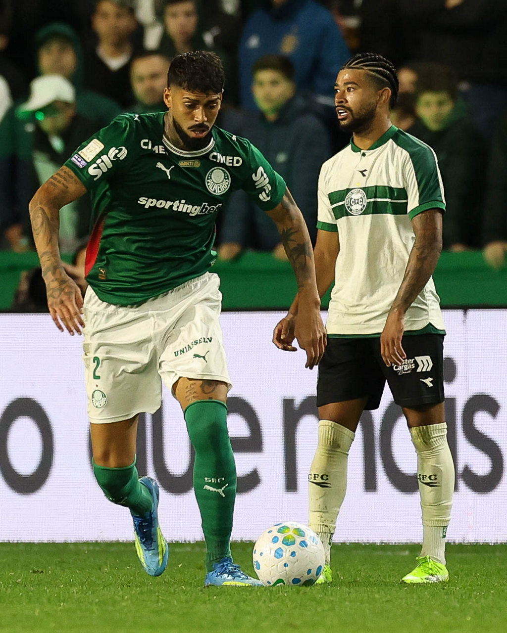 Barboza estreia pelo Palmeiras e já vira desfalque; entenda o motivo