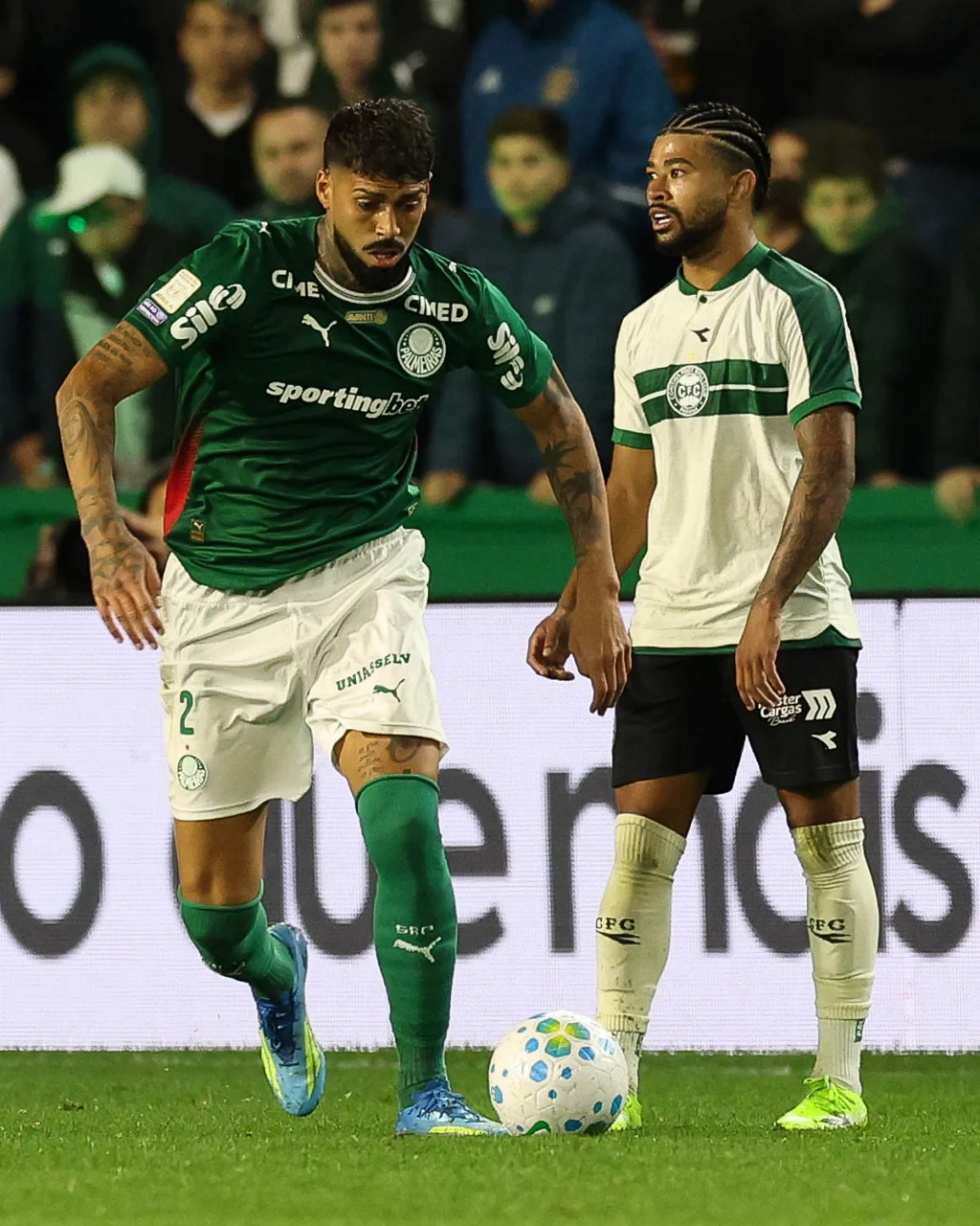 Barboza estreia pelo Palmeiras e já vira desfalque; entenda o motivo