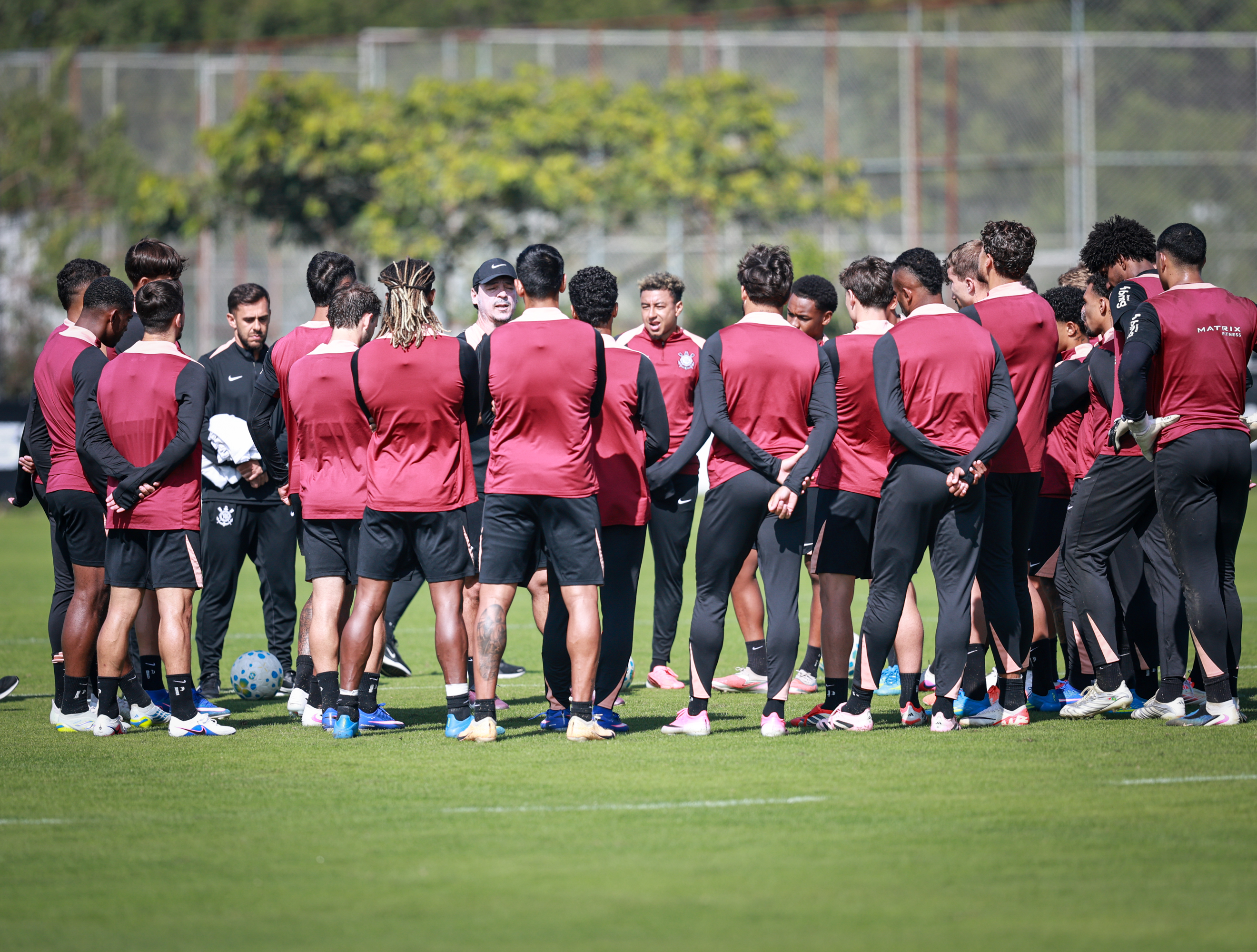 Veja galeria de fotos do treino do Corinthians nesta quinta-feira
