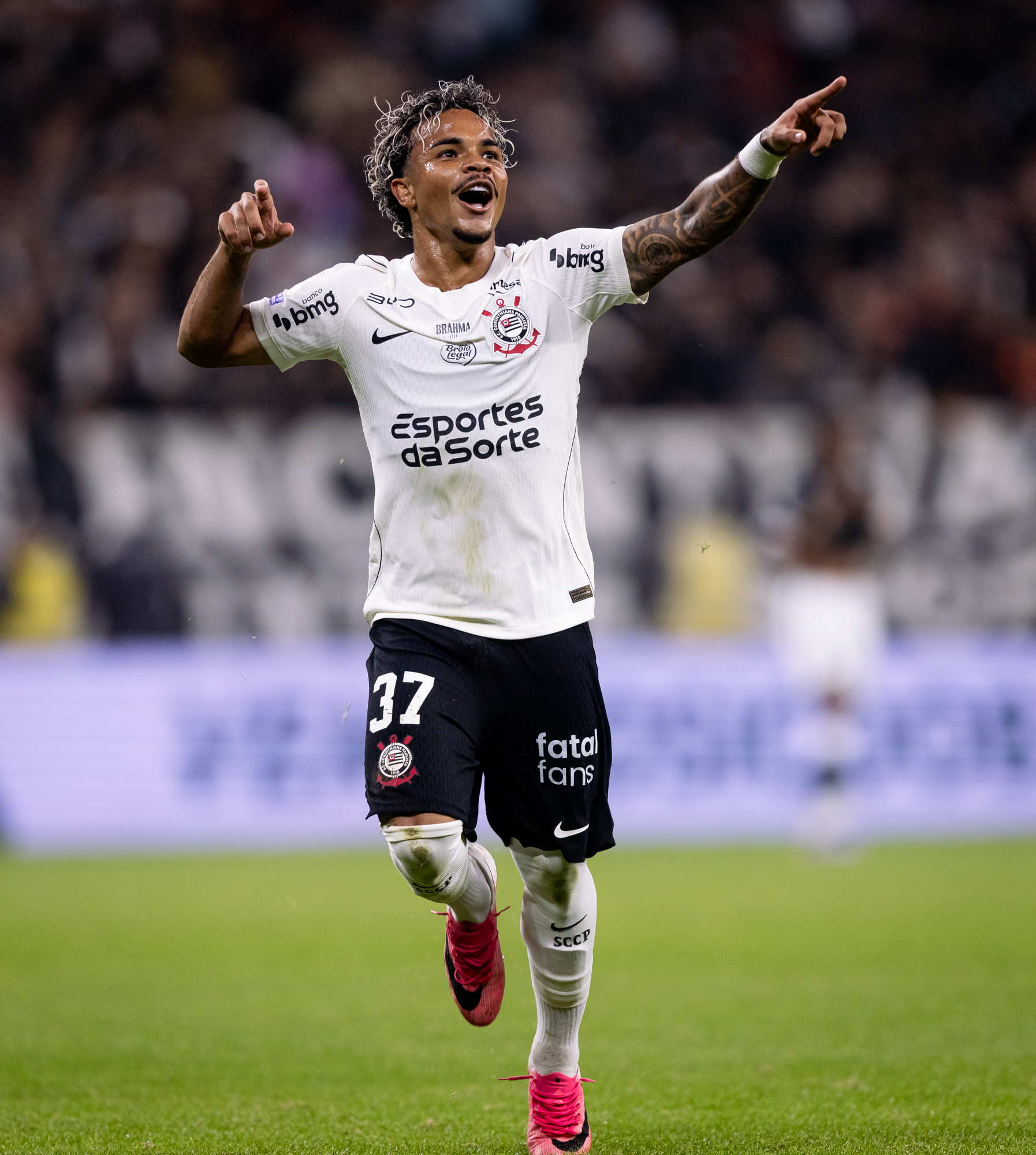 Kaio César celebra fase artilheira e já se vê adaptado ao Corinthians