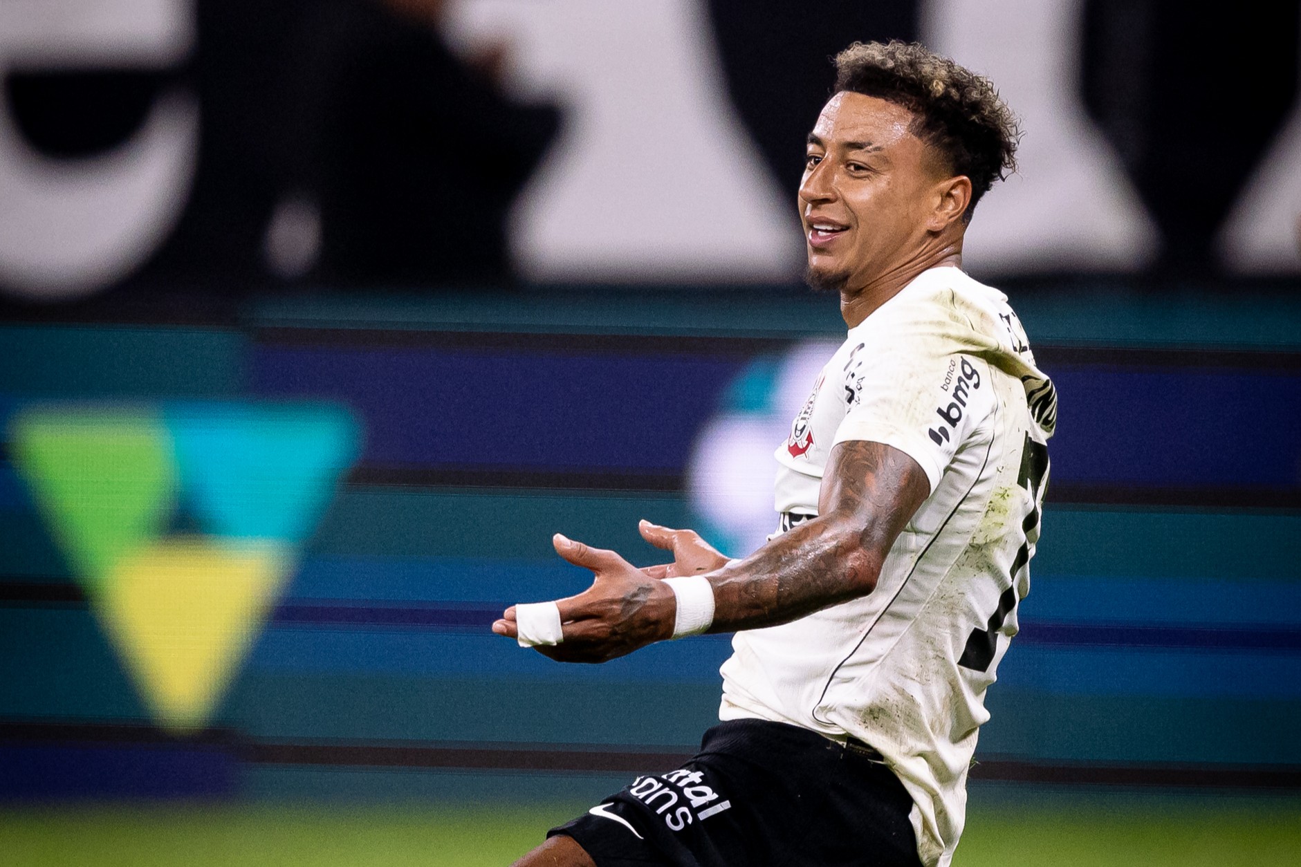 Análise: empate com time misto tem saldo negativo para o Corinthians