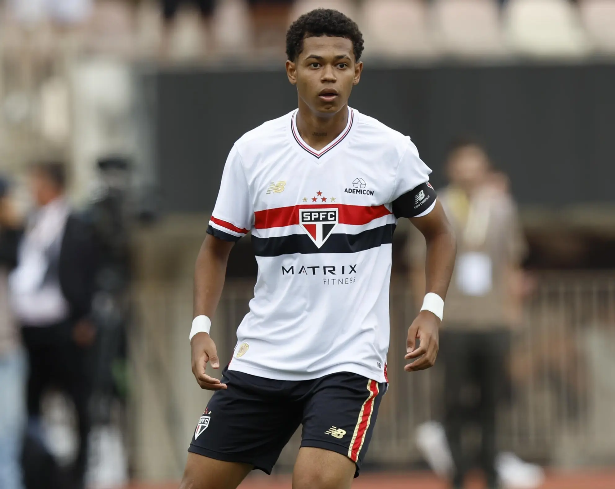São Paulo acerta empréstimo do atacante Paulinho a time de Portugal