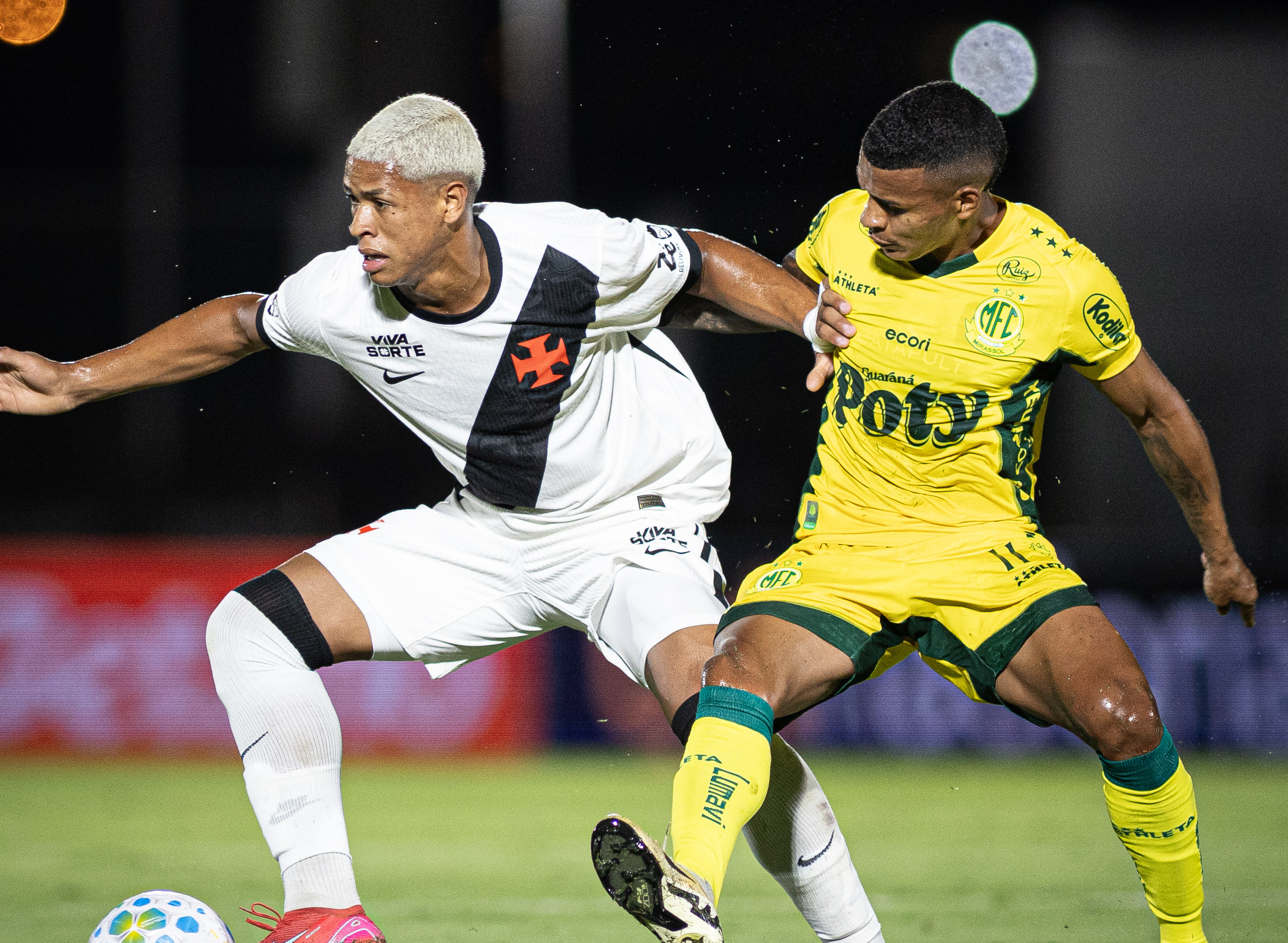 Vasco x Mirassol pelo Brasileirão: onde assistir ao vivo, estatísticas e prováveis escalações