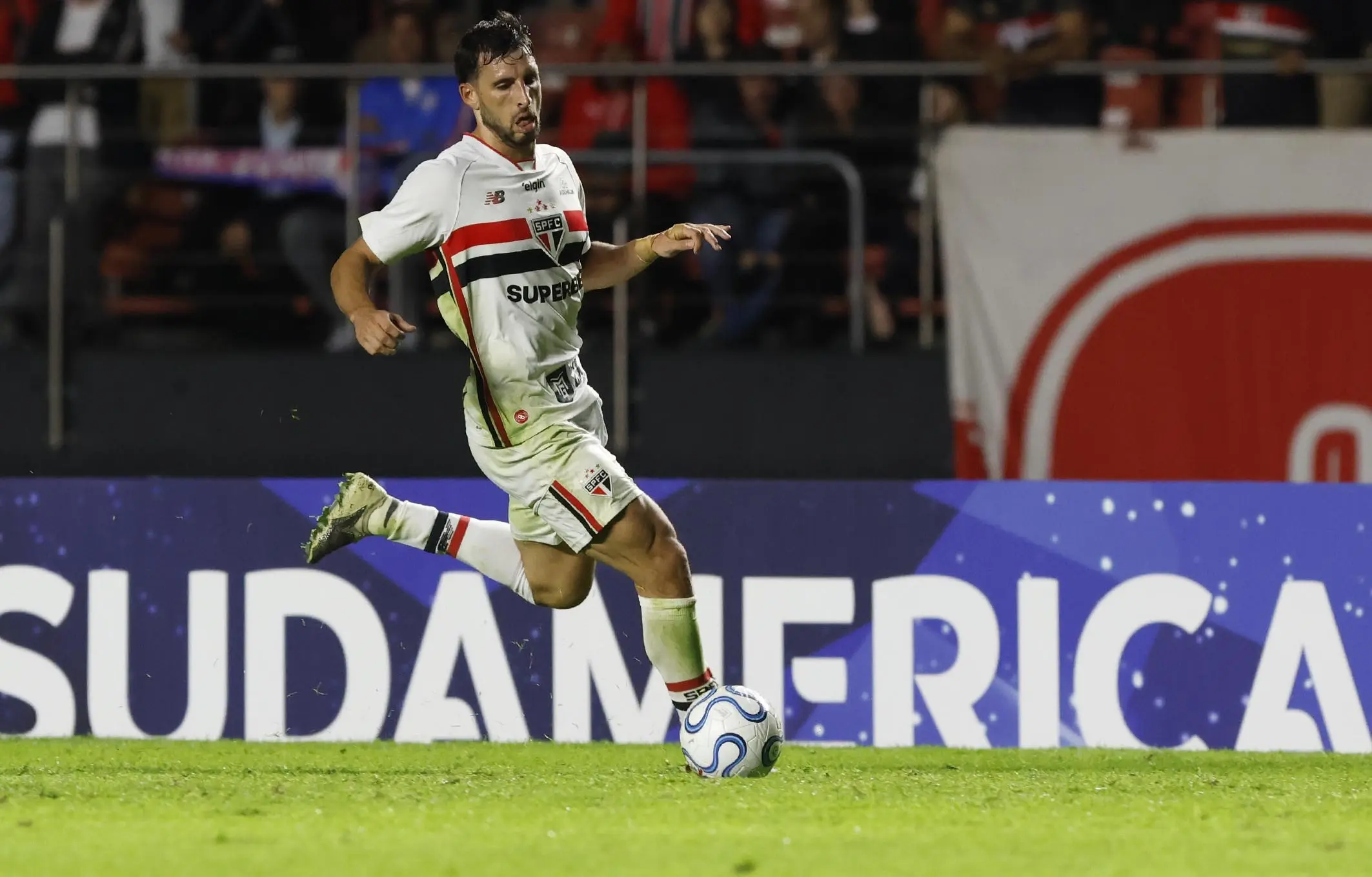 São Paulo tem sete jogadores que já podem assinar pré-contrato com outro clube; veja lista