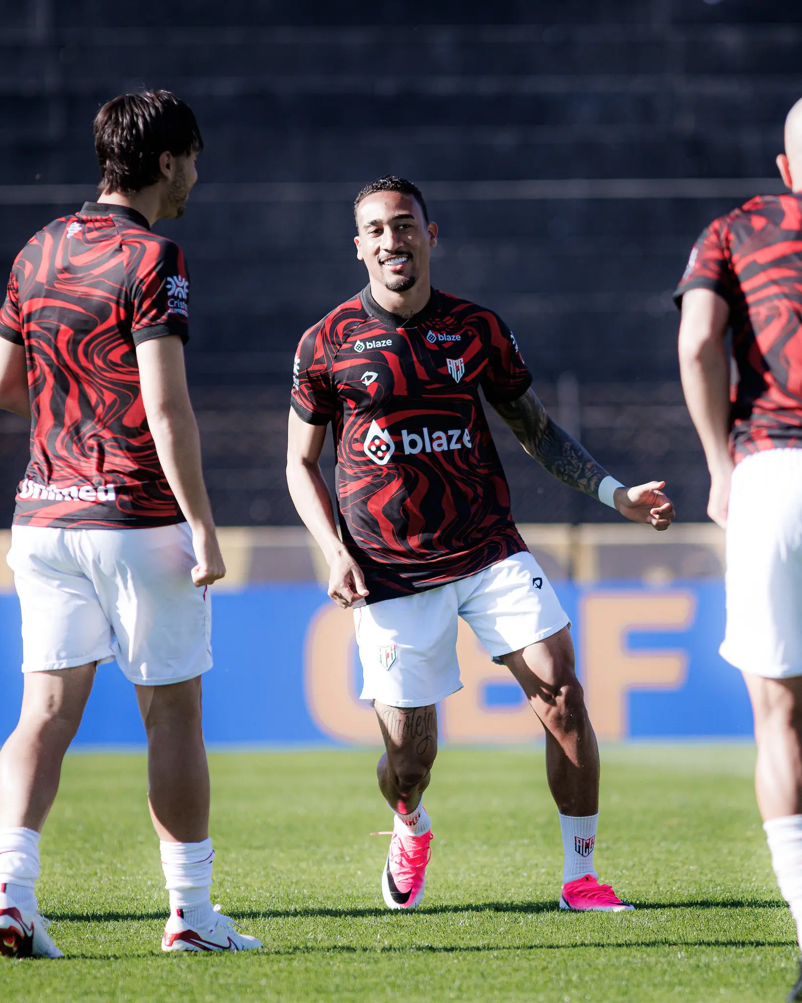 Atlético-GO x Fortaleza: veja prováveis escalações e onde assistir ao duelo pela Série B
