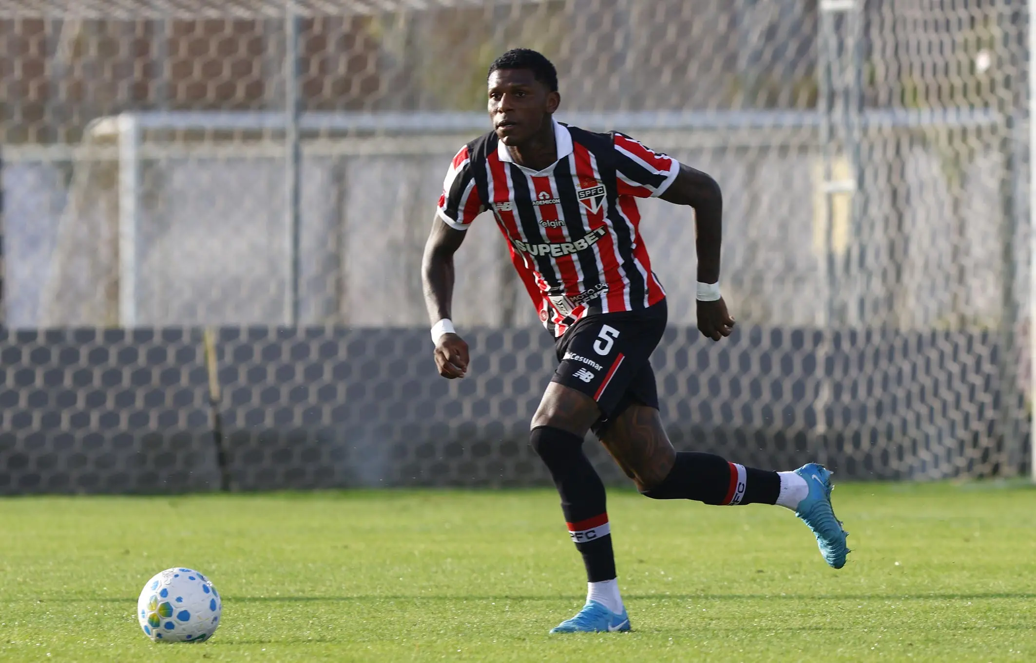Bastidores: Arboleda buscou ajuda psicológica para ser reintegrado ao São Paulo