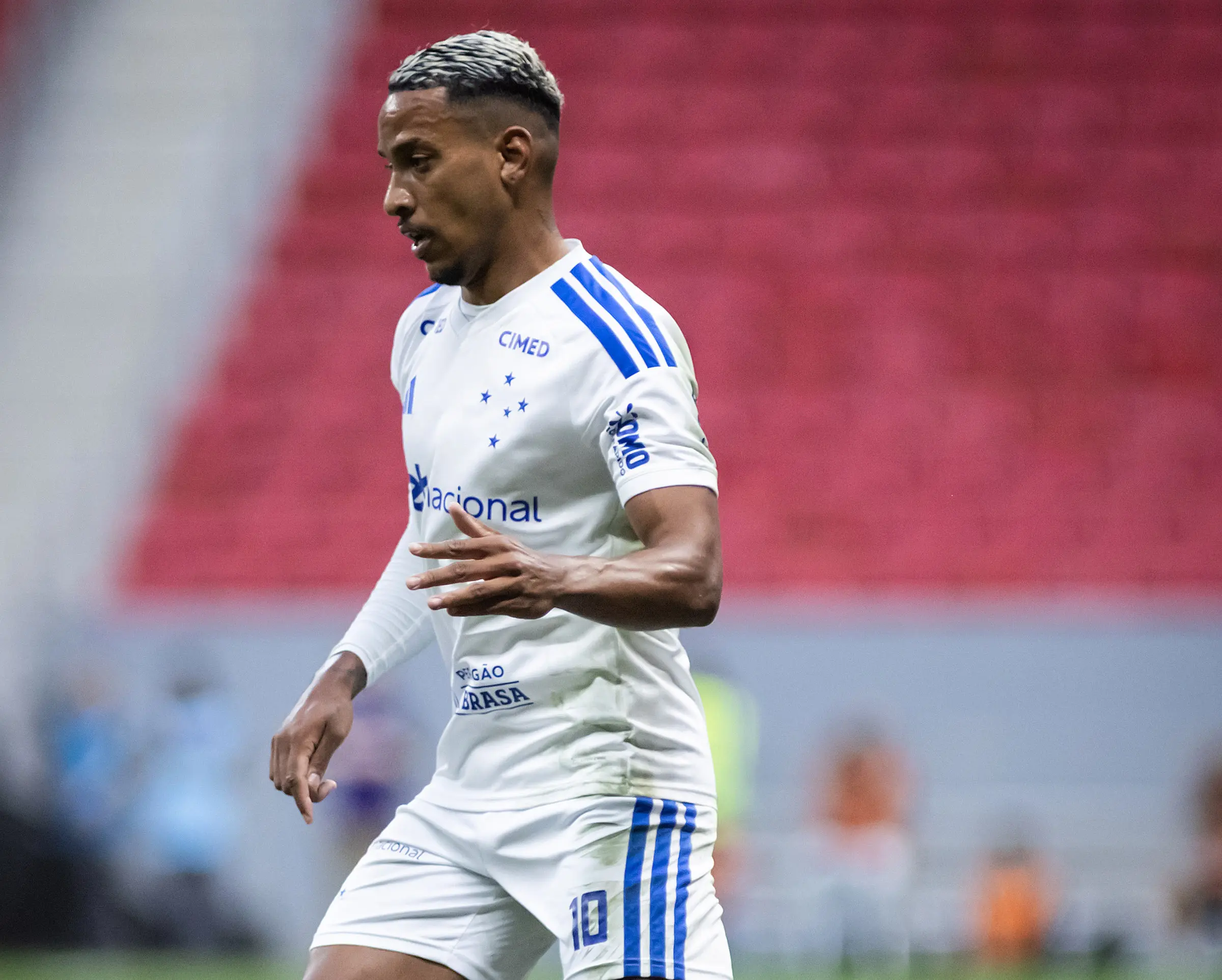 Matheus Pereira valoriza vitória do Cruzeiro e mira o G4 do Brasileirão