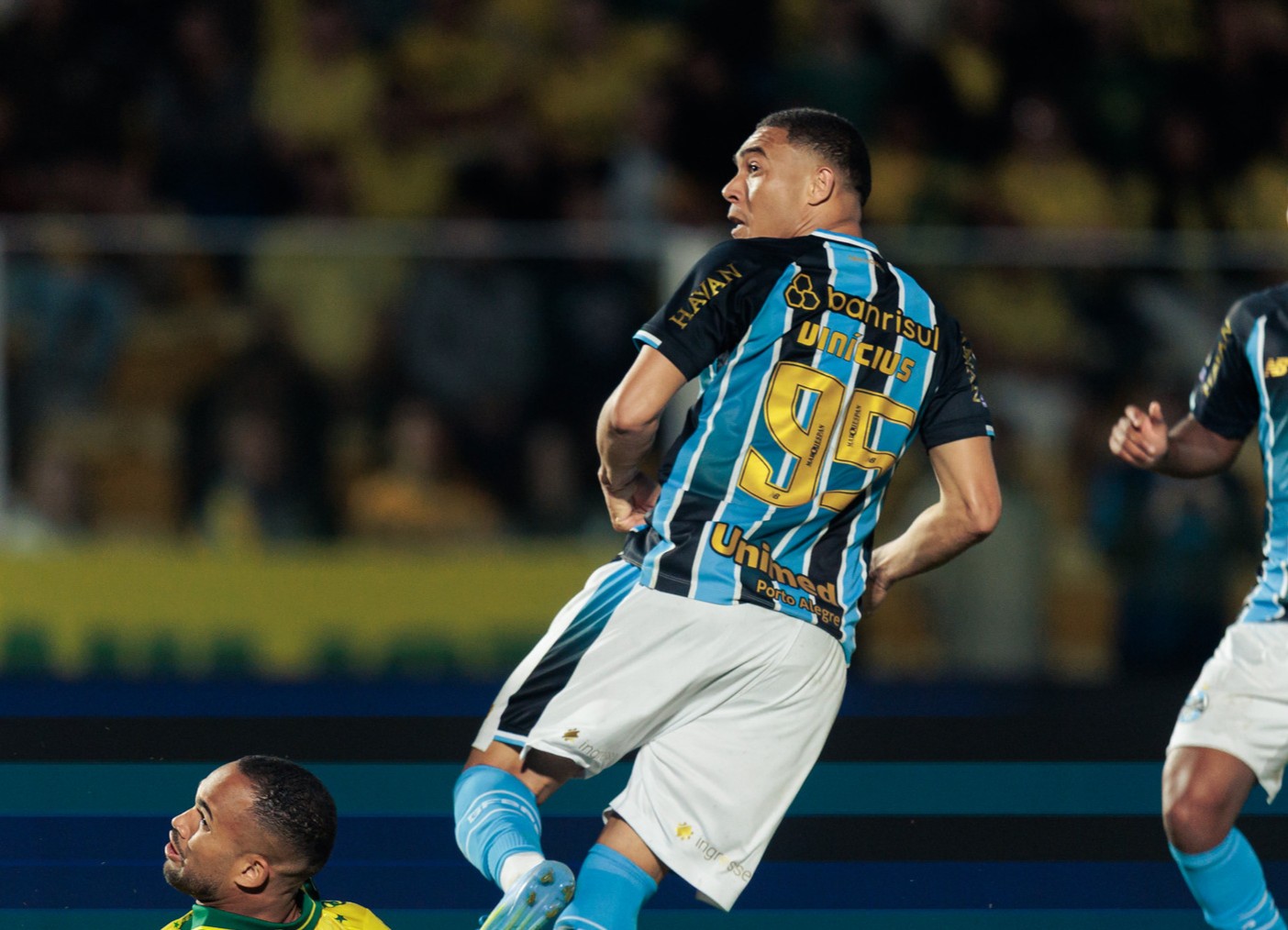 Falta de confiança afunda Grêmio em derrota para o Mirassol e aumenta pressão por recuperação