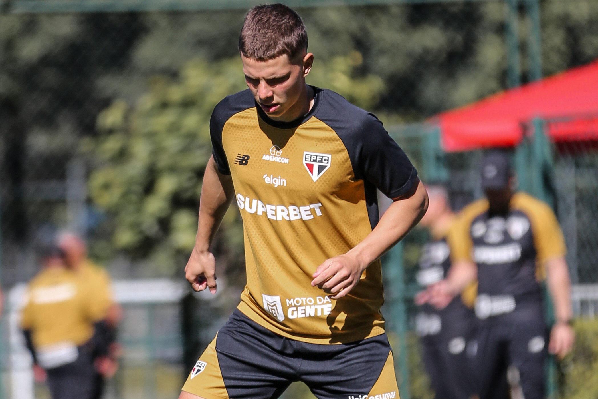 Veja fotos do treino do São Paulo neste domingo