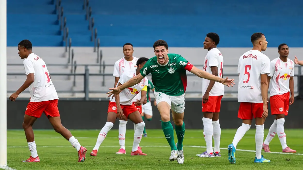 Palmeiras empata com o Red Bull Bragantino e deixa decisão da semi do Brasileiro sub-20 em aberto