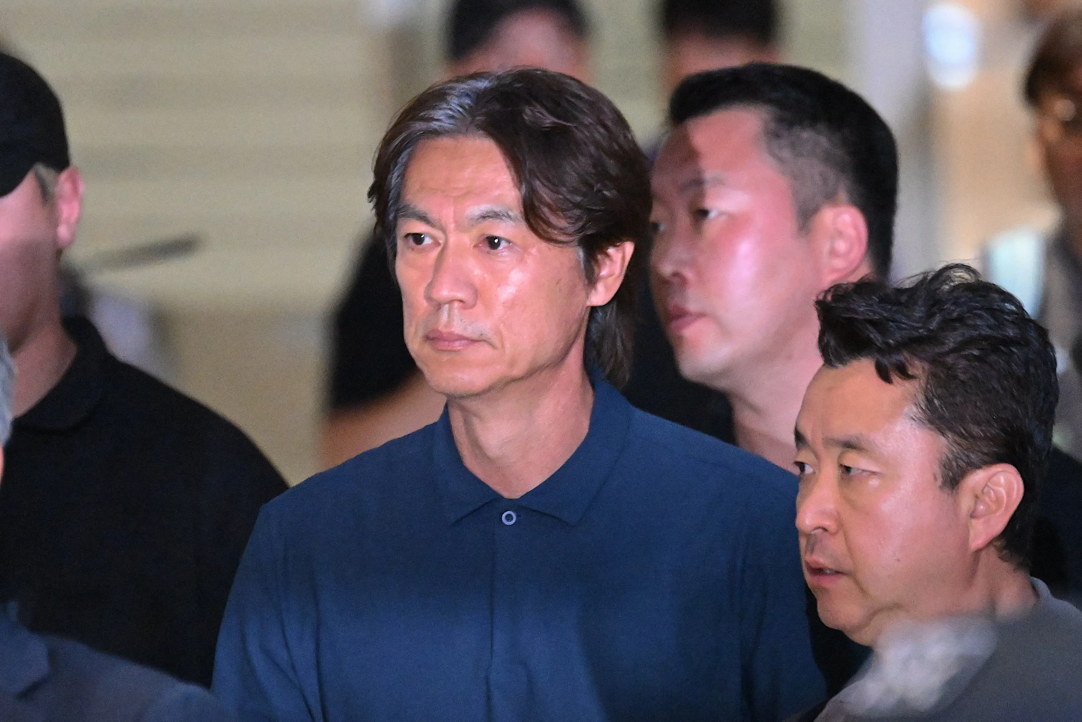 Técnico da Coreia do Sul é criticado por presidente, ameaçado e até barrado em lojas