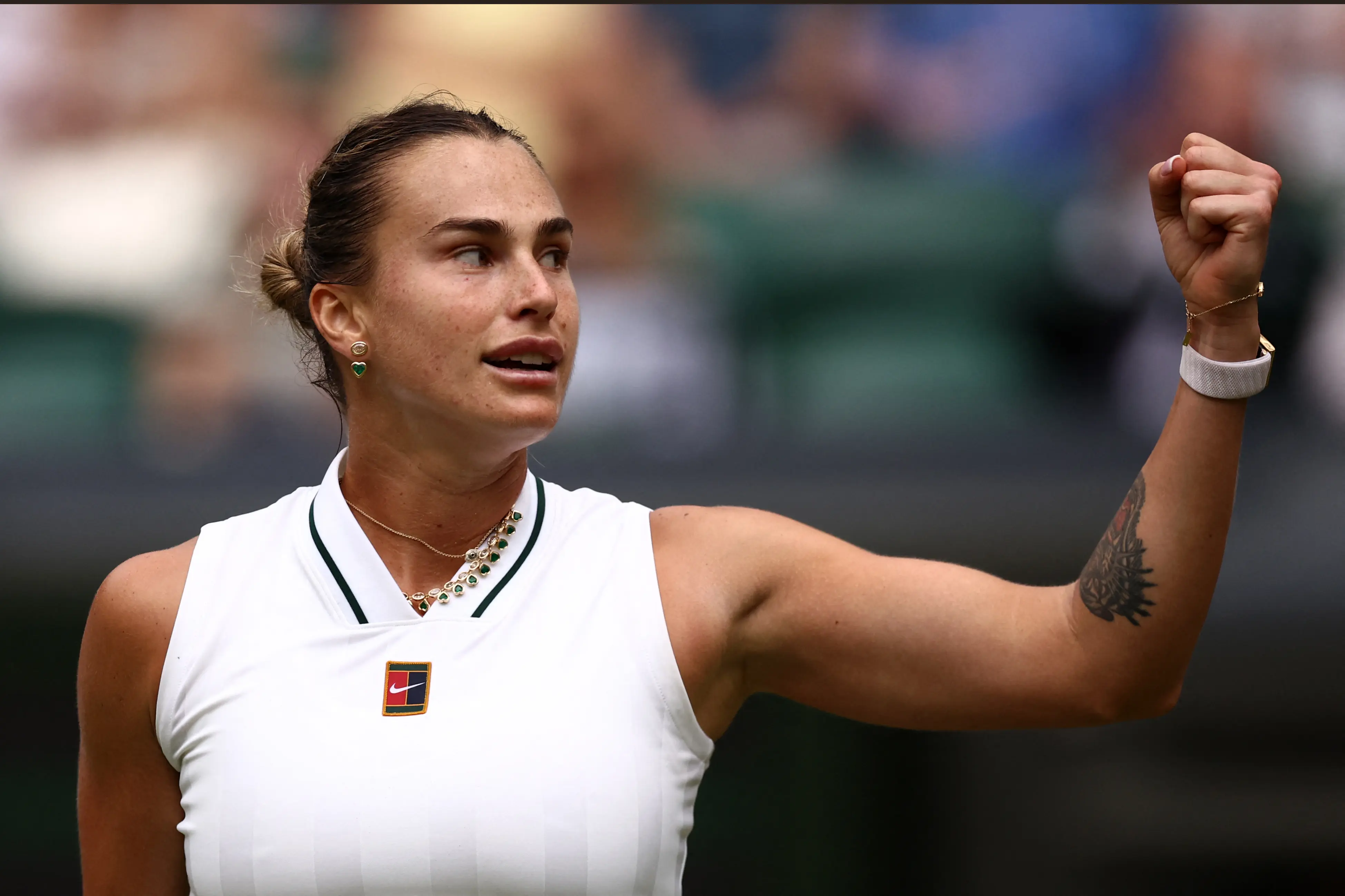Sabalenka vence e segue firme em Wimbledon