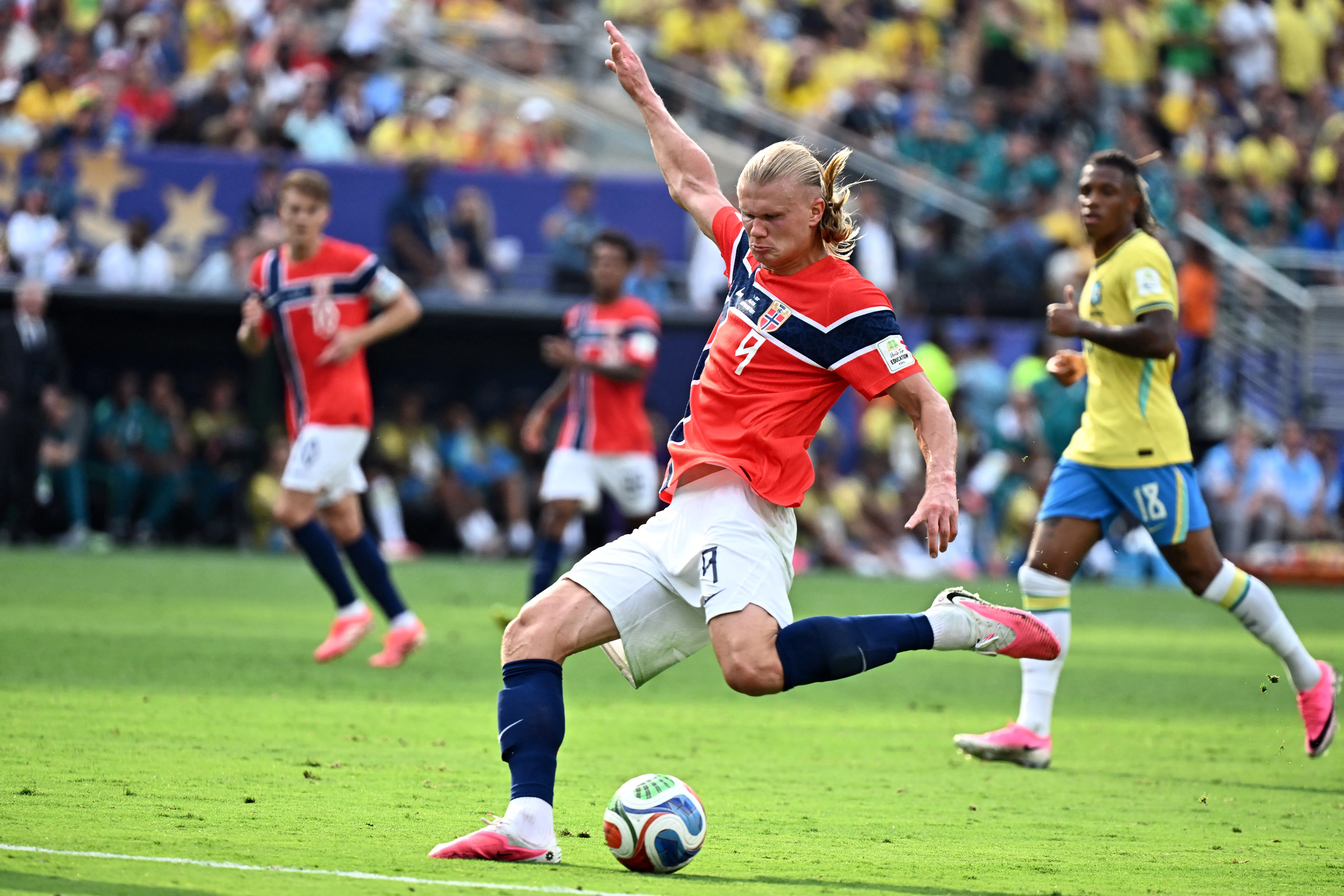 Após eliminar Brasil, Haaland atribui seu faro de gol a "dom de Deus"