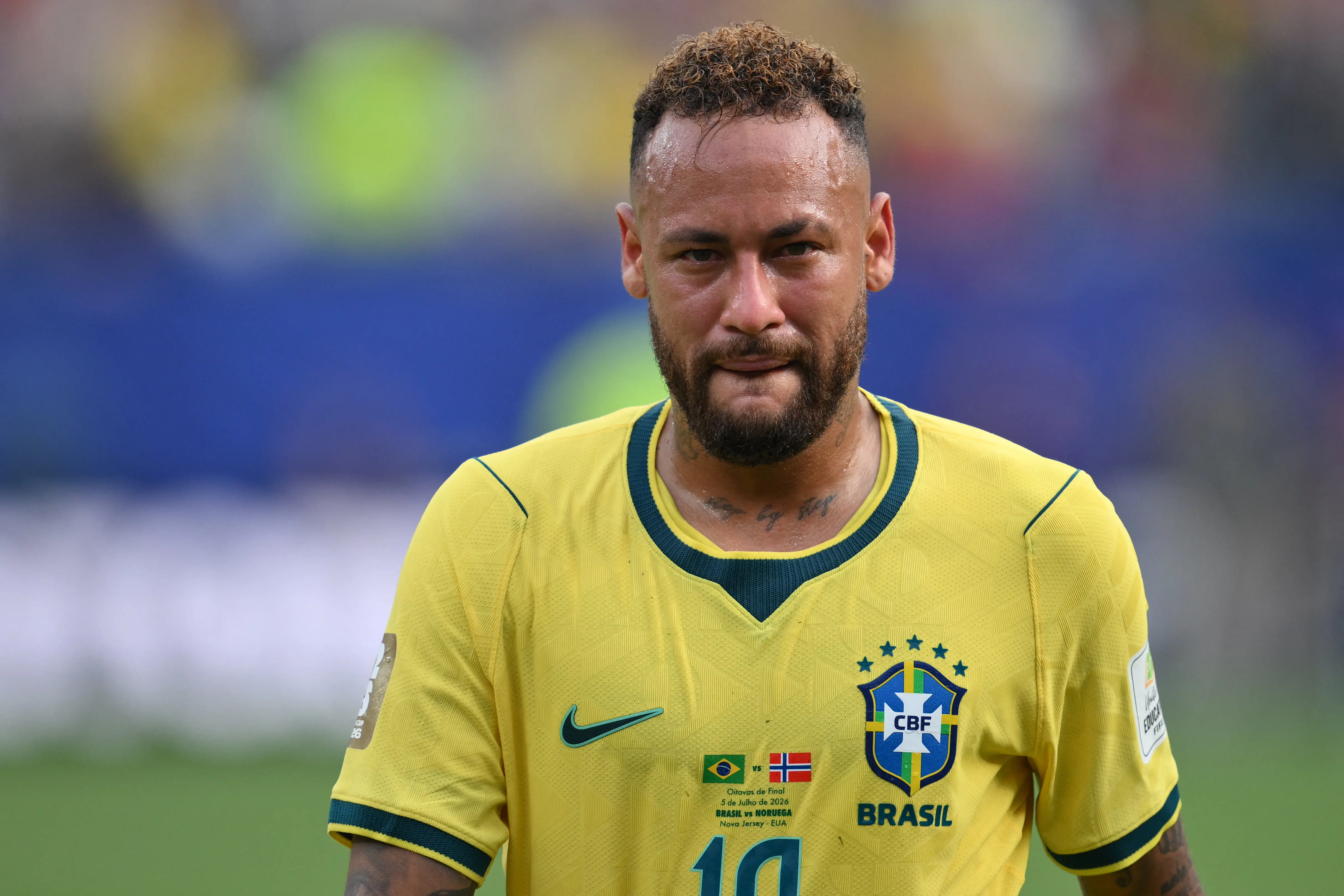 Neymar chora após eliminação e confirma despedida da Seleção: "Agora acabou"