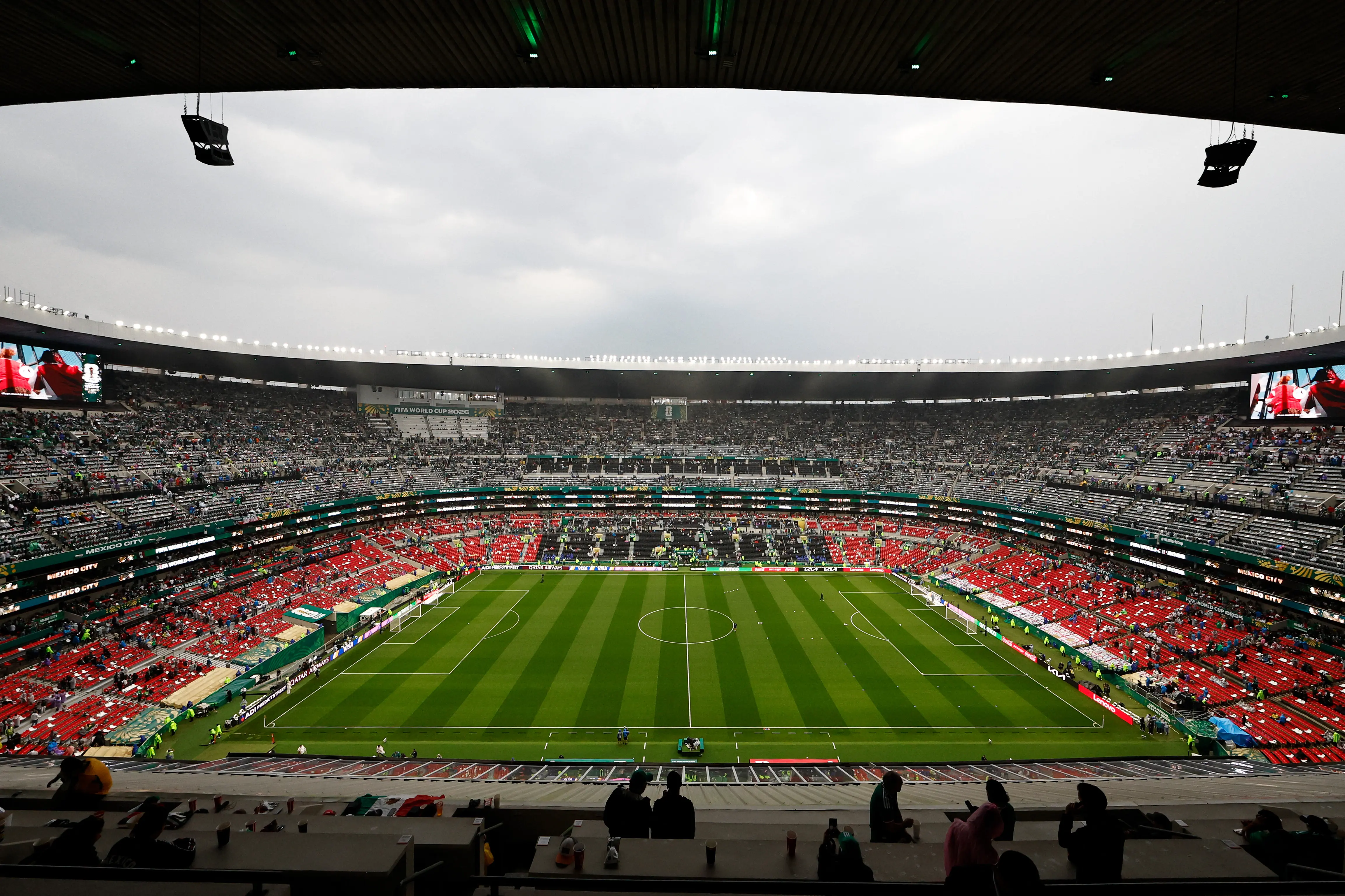 Chuva forte adia México x Inglaterra pelas oitavas da Copa do Mundo