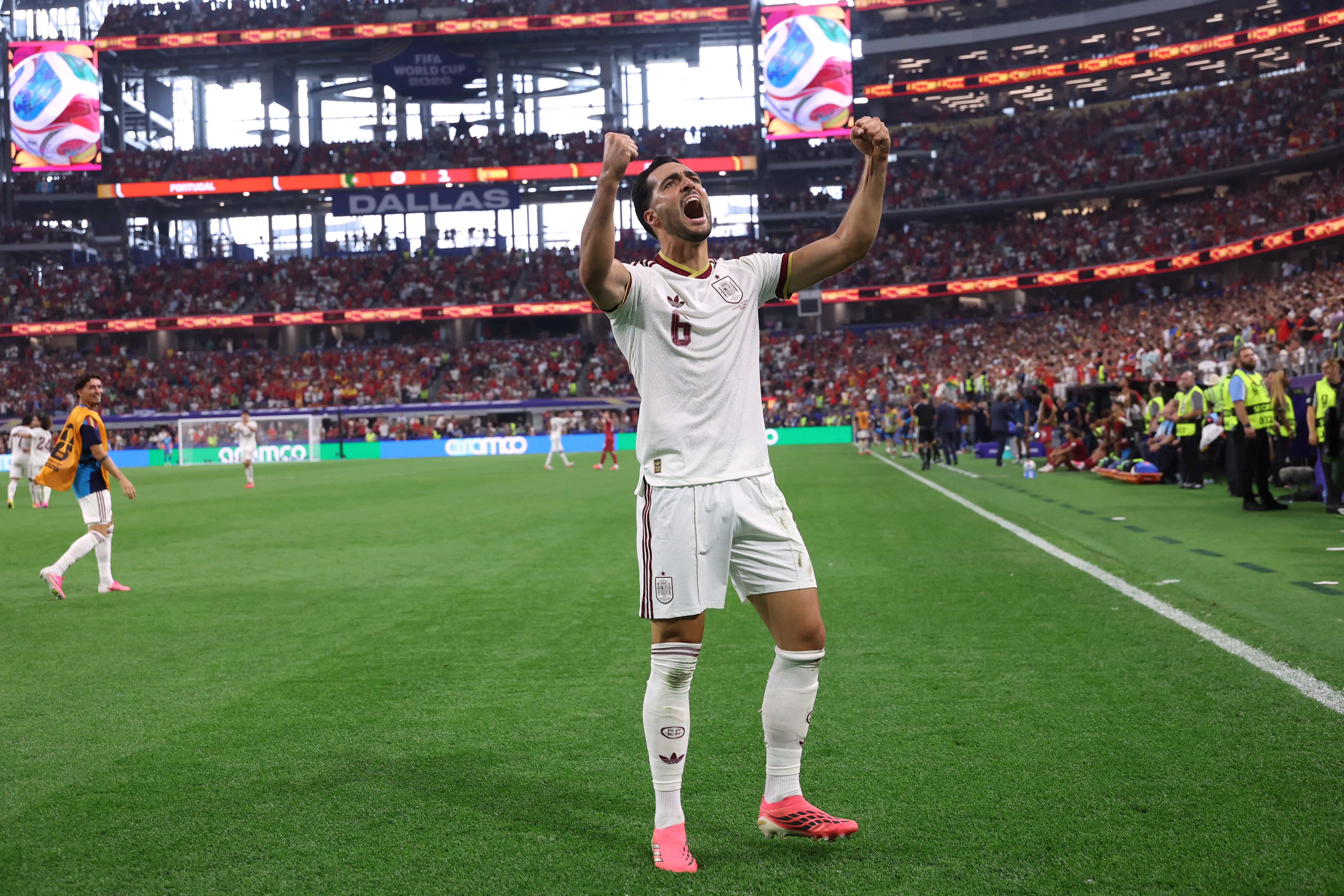 Espanha elimina Portugal com gol nos acréscimos e avança às quartas da Copa