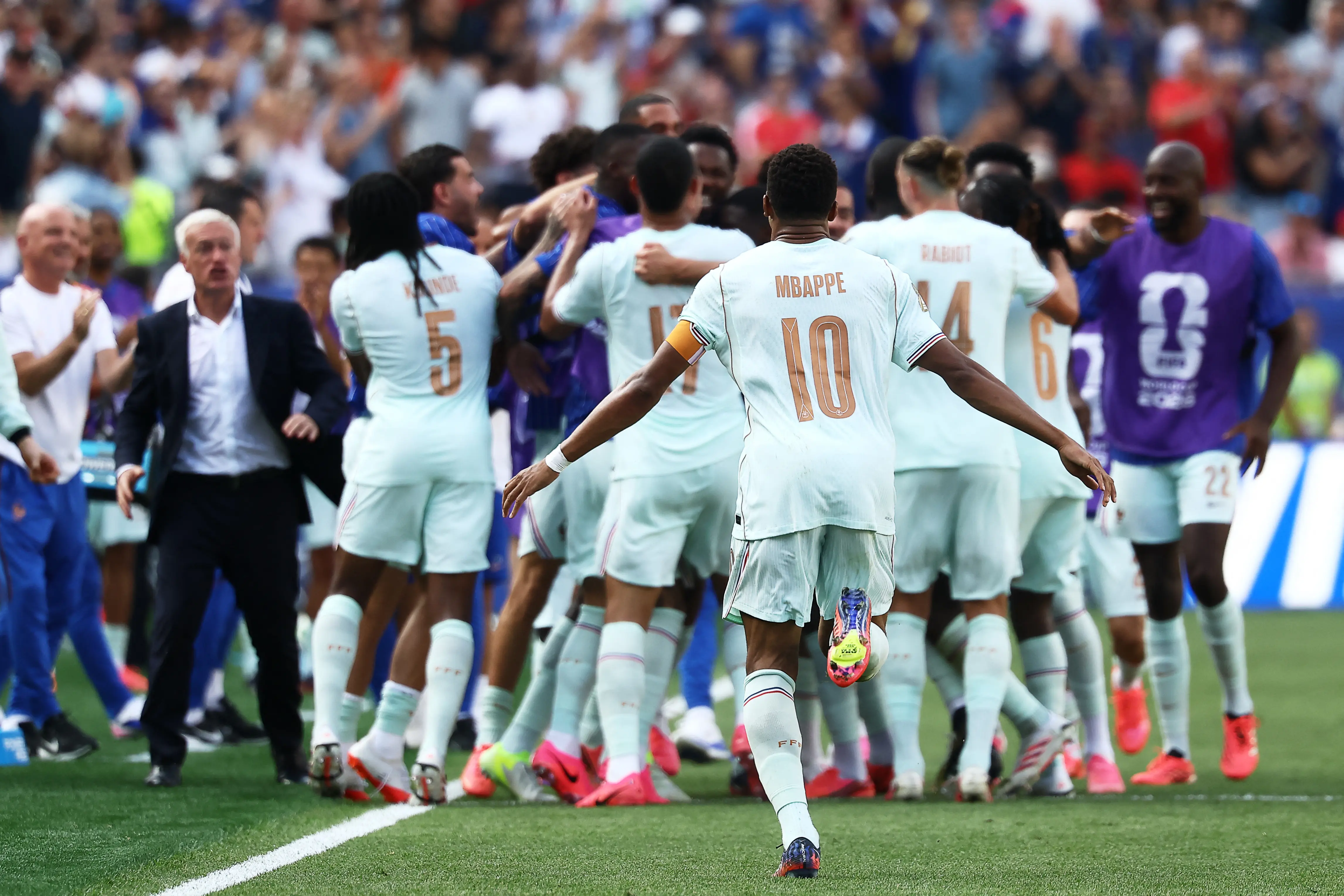 França, a força tranquila que se aproxima de seu terceiro título mundial