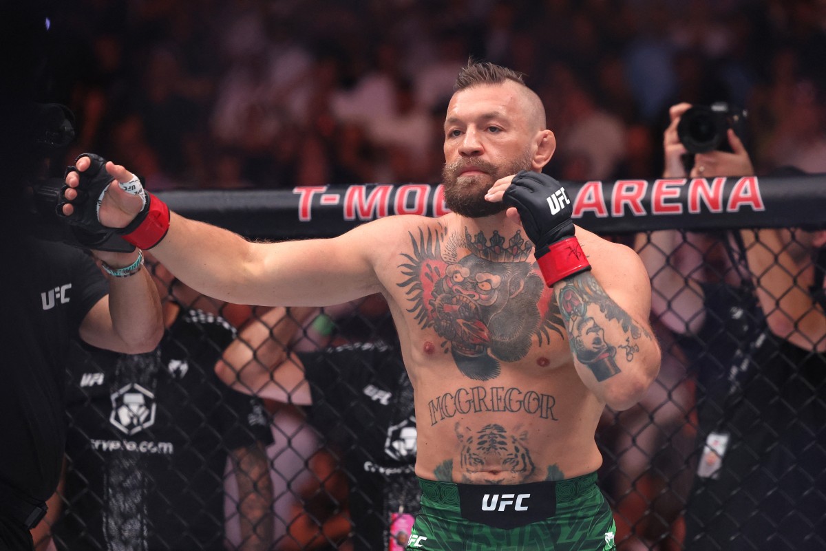 Após romper LCA e menisco, McGregor inicia recuperação para última luta no UFC