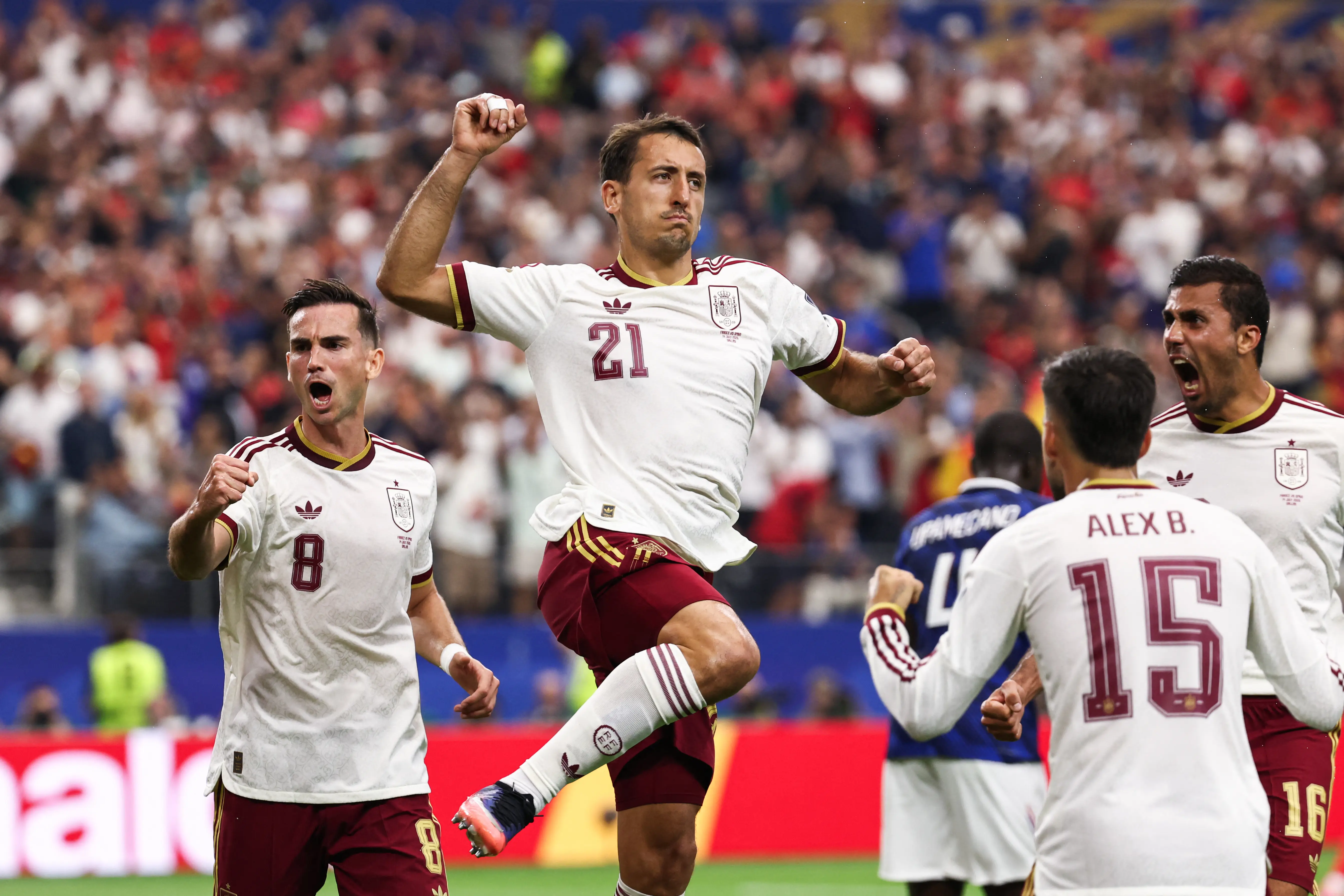 Espanha derruba a França e vai à final da Copa após 16 anos
